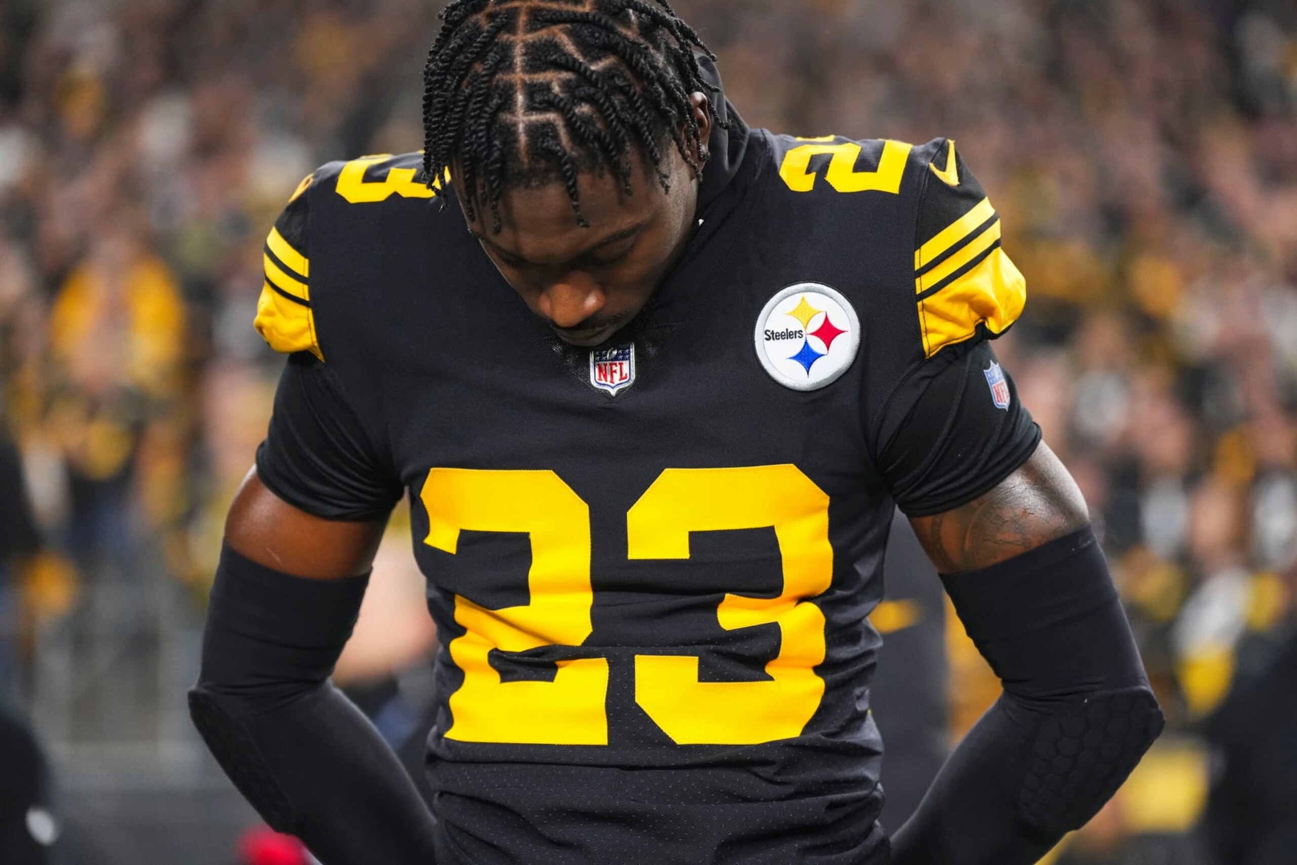 PITTSBURGH, PA - DECEMBER 07: Damontae Kazee #23 of the Pittsburgh Steelers looks on from the sideline prior to an NFL football game against the New England Patriots at Acrisure Stadium on December 7, 2023 in Pittsburgh, Pennsylvania. (Photo by Cooper Neill/Getty Images) PITTSBURGH, PA - DECEMBER 07: Damontae Kazee #23 of the Pittsburgh Steelers looks on from the sideline prior to an NFL football game against the New England Patriots at Acrisure Stadium on December 7, 2023 in Pittsburgh, Pennsylvania. (Photo by Cooper Neill/Getty Images)