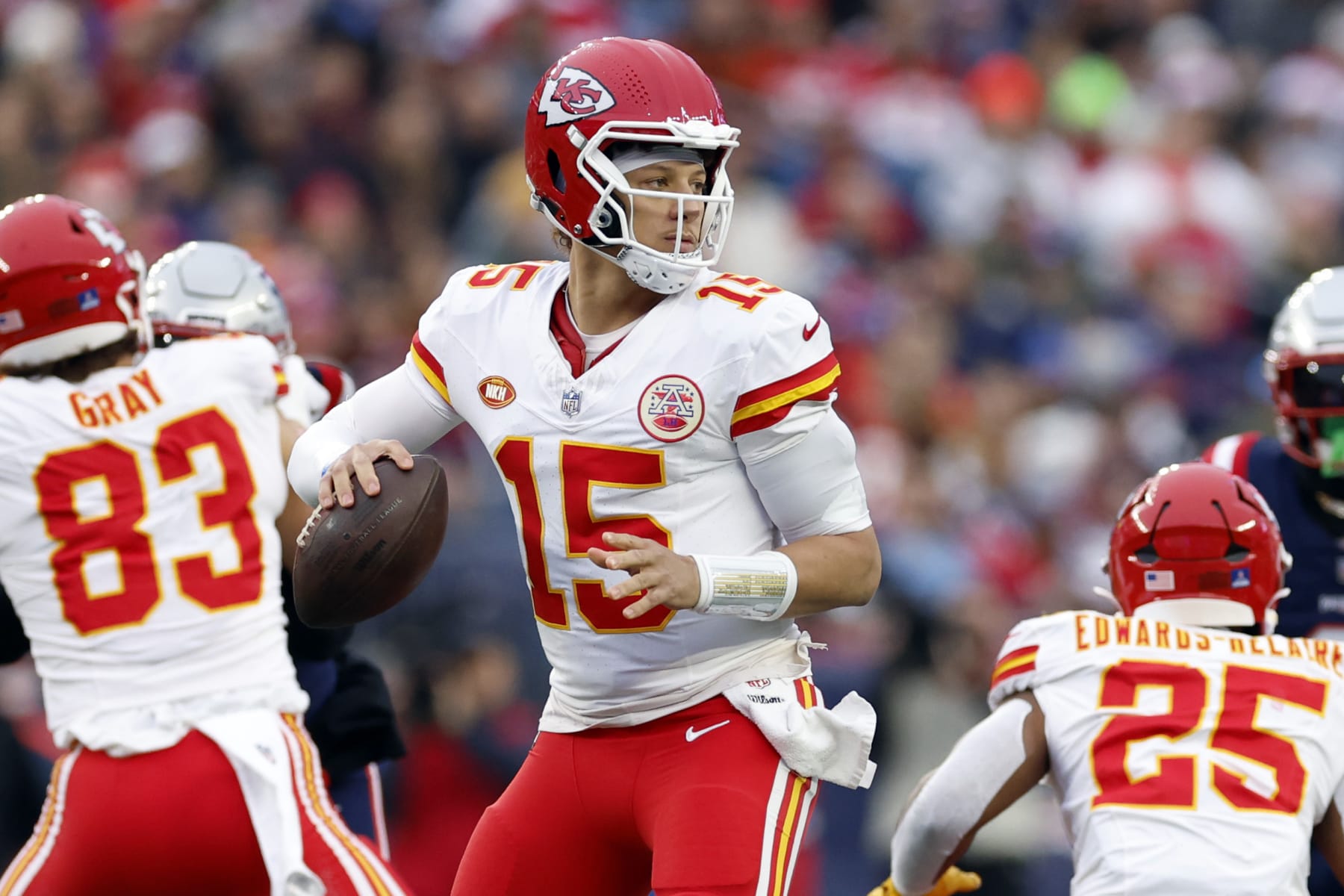 Foxborough, MA - December 17: Kansas City Chiefs QB Patrick Mahomes stands in the pocket in the first half. The Chiefs beat the New England Patriots, 27-17. (Photo by Danielle Parhizkaran/The Boston Globe via Getty Images)