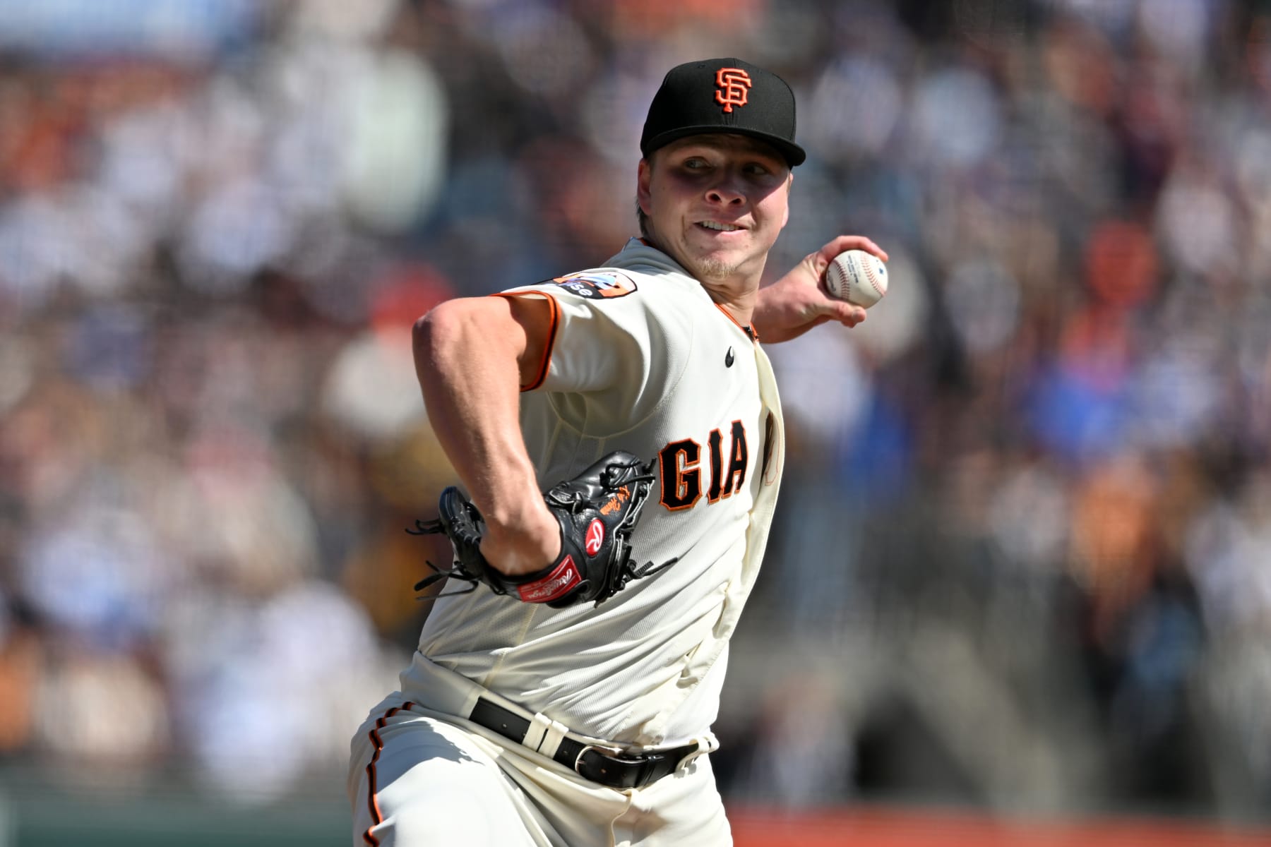 SAN FRANCISCO, CALIFORNIA - OCTOBER 1: Kyle Harrison #45 of the San Francisco Giants pitches against the Los Angeles Dodgers in the first inning at Oracle Park on October 1, 2023 in San Francisco, California. (Photo by Brandon Vallance/Getty Images)