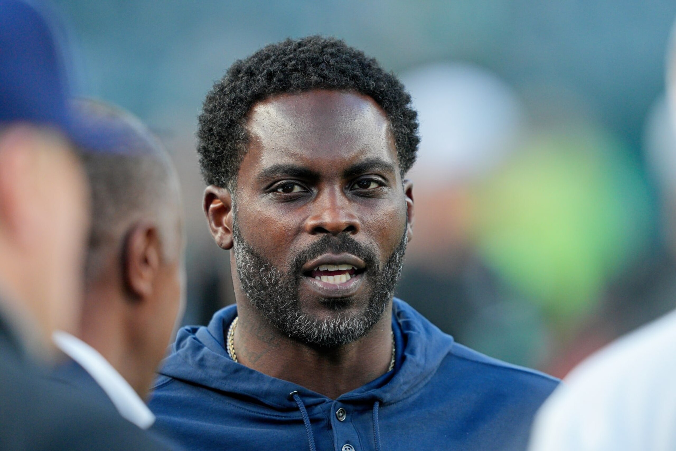 PHILADELPHIA, PA - SEPTEMBER 14: Retired quarterback Mike Vick looks on during the game between the Minnesota Vikings and the Philadelphia Eagles on September 14, 2023, at Lincoln Financial Field, in Philadelphia, PA. (Photo by Andy Lewis/Icon Sportswire via Getty Images) PHILADELPHIA, PA - SEPTEMBER 14: Retired quarterback Mike Vick looks on during the game between the Minnesota Vikings and the Philadelphia Eagles on September 14, 2023, at Lincoln Financial Field, in Philadelphia, PA. (Photo by Andy Lewis/Icon Sportswire via Getty Images)