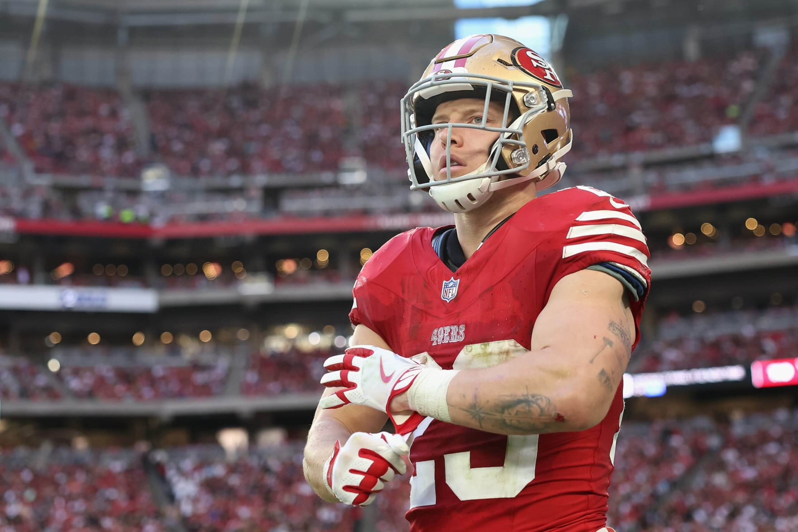 GLENDALE, ARIZONA - DECEMBER 17: Running back Christian McCaffrey #23 of the San Francisco 49ers during the NFL game at State Farm Stadium on December 17, 2023 in Glendale, Arizona. The 49ers defeated the Cardinals 45-29.  (Photo by Christian Petersen/Getty Images)