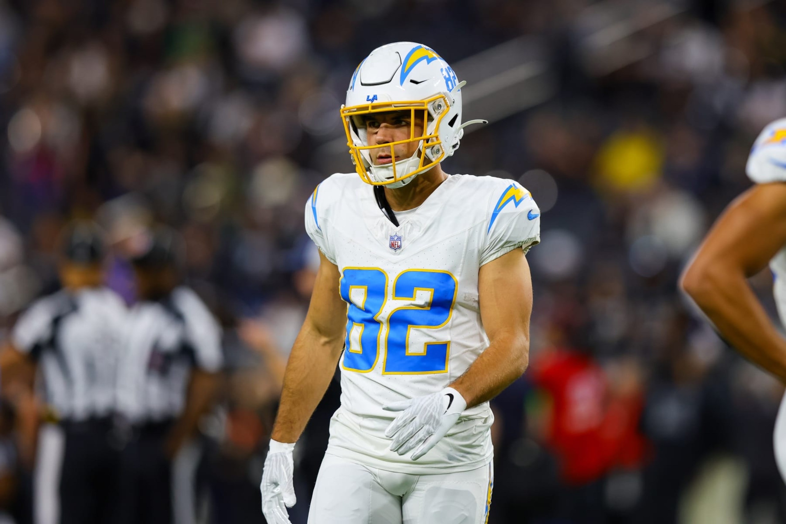 LAS VEGAS, NV - DECEMBER 14: Los Angeles Chargers wide receiver Alex Erickson (82) warms up during the Los Angeles Chargers vs Las Vegas Raiders game on December 14, 2023, at Allegiant Stadium in Las Vegas, NV. (Photo by Jordon Kelly/Icon Sportswire via Getty Images)
