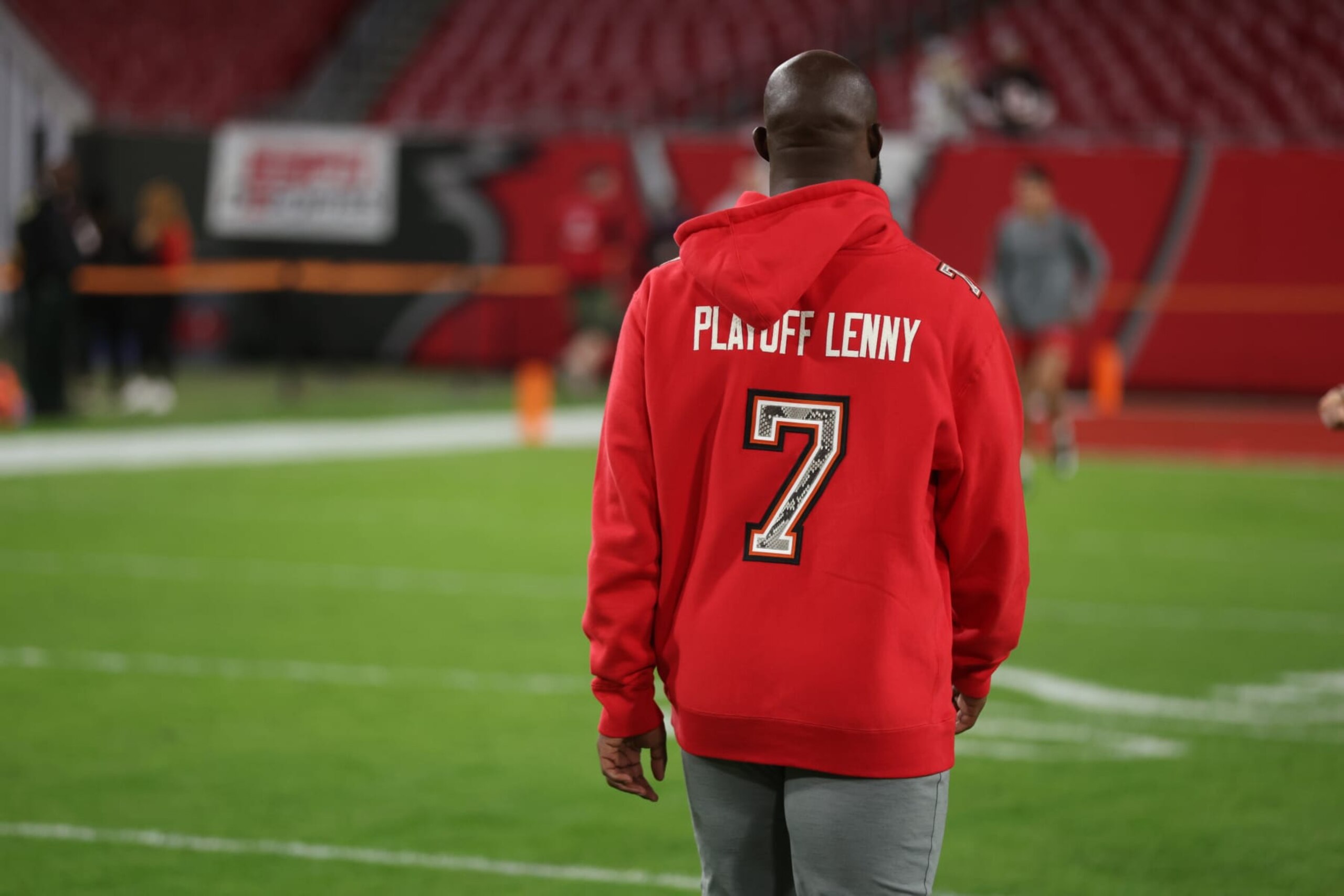 TAMPA, FLORIDA - JANUARY 16: Leonard Fournette #7 of the Tampa Bay Buccaneers walks on the field against the Dallas Cowboys prior to the NFC Wild Card Playoff game at Raymond James Stadium on January 16, 2023 in Tampa, Florida. (Perry Knotts/Getty Images)