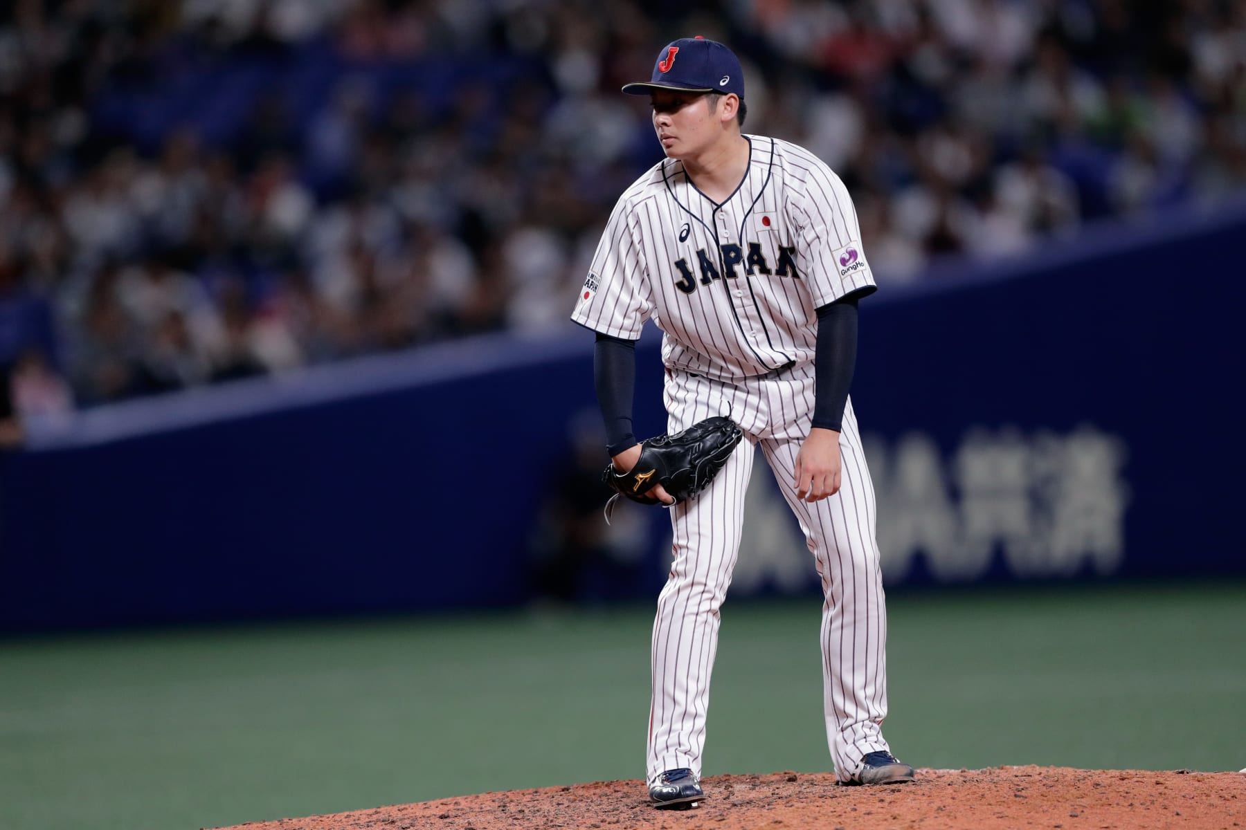 NAGOYA, JAPAN - NOVEMBER 14:  Pitcher Yuki Matsui #24 of Japan throws in the top of 9th inning during the game five between Japan and MLB All Stars at Nagoya Dome on November 14, 2018 in Nagoya, Aichi, Japan.  (Photo by Kiyoshi Ota/Getty Images)