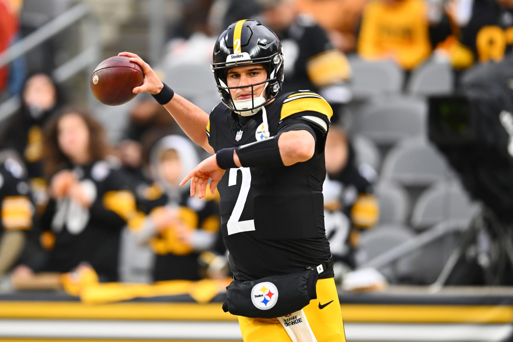 PITTSBURGH, PENNSYLVANIA - DECEMBER 23: Mason Rudolph #2 of the Pittsburgh Steelers warms up a pass prior to a game against the Cincinnati Bengals at Acrisure Stadium on December 23, 2023 in Pittsburgh, Pennsylvania. (Photo by Joe Sargent/Getty Images)