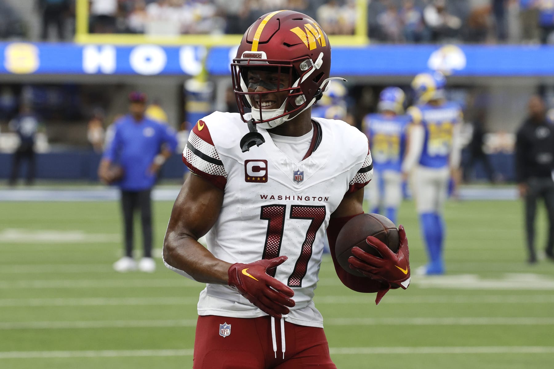 INGLEWOOD, CALIFORNIA - DECEMBER 17: Terry McLaurin #17 of the Washington Commanders warms up before the game against the Los Angeles Rams at SoFi Stadium on December 17, 2023 in Inglewood, California. (Photo by Kevork Djansezian/Getty Images)