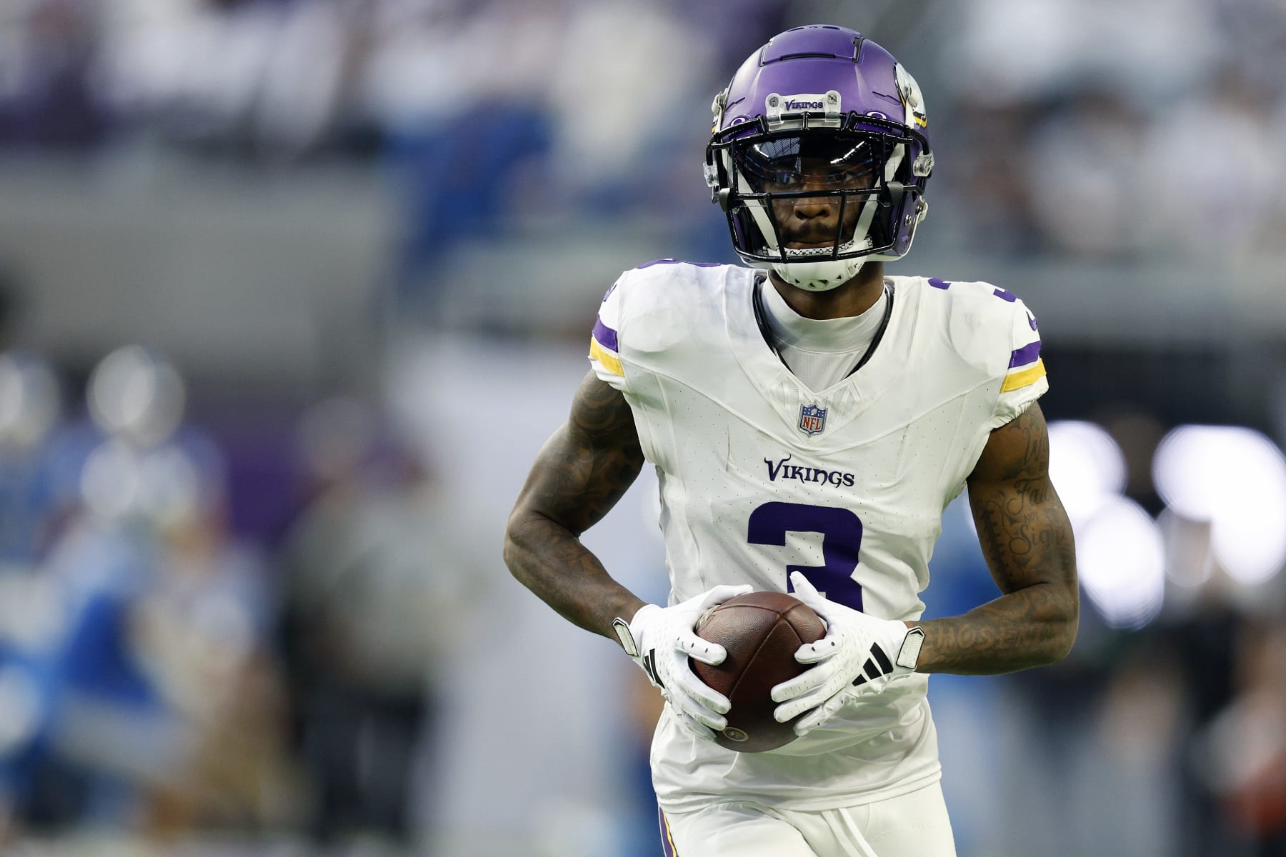 MINNEAPOLIS, MINNESOTA - DECEMBER 24:  Jordan Addison #3 of the Minnesota Vikings warms up prior to the game against the Detroit Lions at U.S. Bank Stadium on December 24, 2023 in Minneapolis, Minnesota. (Photo by David Berding/Getty Images)
