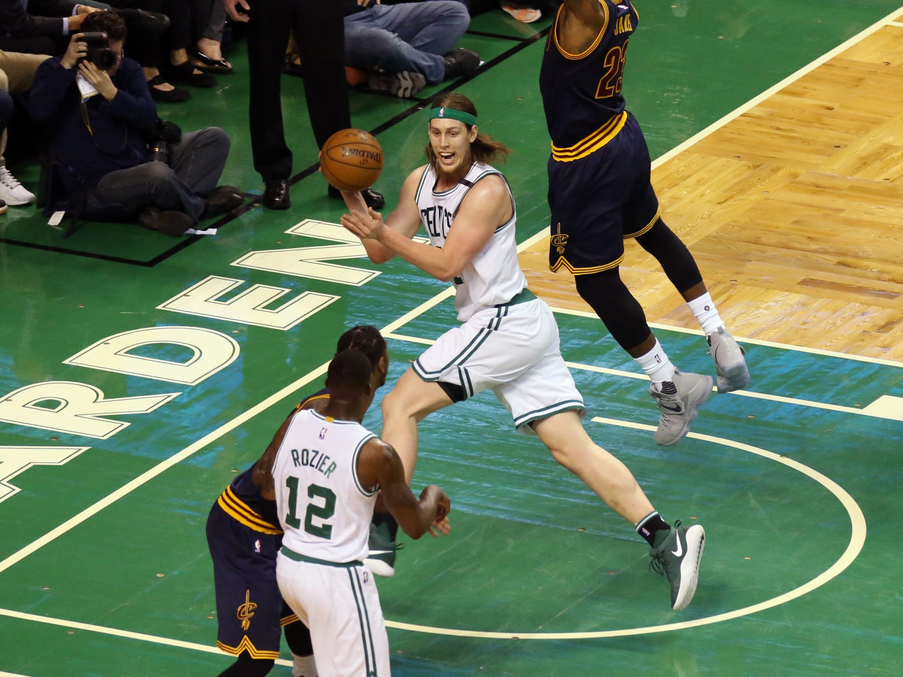 BOSTON, MA - MAY 25:  Kelly Olynyk #41 of the Boston Celtics passes the ball against the Cleveland Cavaliers during Game Five of the Eastern Conference Finals of the 2017 NBA Playoffs on May 25, 2017 at the TD Garden in Boston, Massachusetts.  NOTE TO USER: User expressly acknowledges and agrees that, by downloading and or using this photograph, User is consenting to the terms and conditions of the Getty Images License Agreement. Mandatory Copyright Notice: Copyright 2017 NBAE  (Photo by Chris Marion/NBAE via Getty Images)