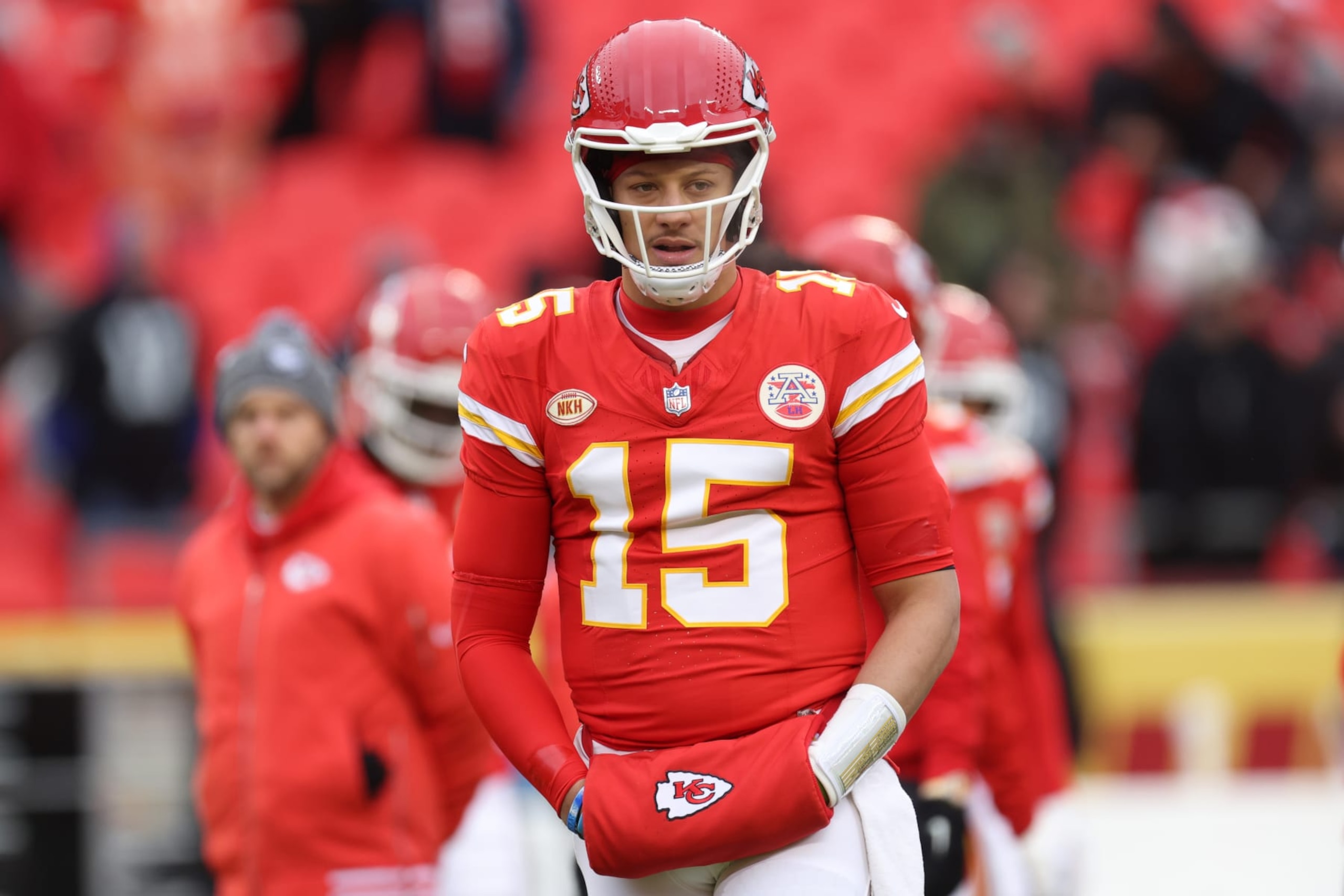 KANSAS CITY, MISSOURI - DECEMBER 25: Patrick Mahomes #15 of the Kansas City Chiefs warms up prior to a game against the Las Vegas Raiders at GEHA Field at Arrowhead Stadium on December 25, 2023 in Kansas City, Missouri. (Photo by Jamie Squire/Getty Images) KANSAS CITY, MISSOURI - DECEMBER 25: Patrick Mahomes #15 of the Kansas City Chiefs warms up prior to a game against the Las Vegas Raiders at GEHA Field at Arrowhead Stadium on December 25, 2023 in Kansas City, Missouri. (Photo by Jamie Squire/Getty Images)