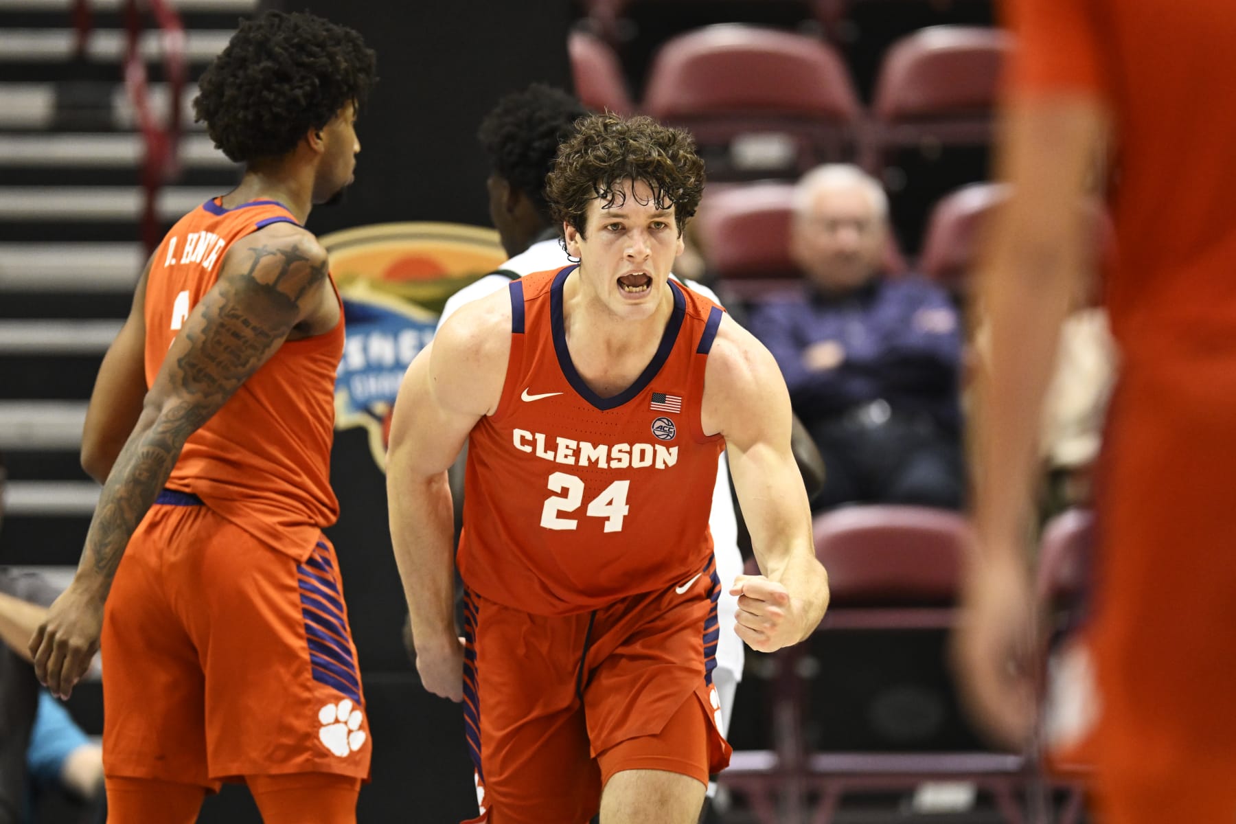 ASHEVILLE, NORTH CAROLINA - NOVEMBER 10: PJ Hall #24 of the Clemson Tigers celebrates a dunk against the UAB Blazers in the second half at Harrah's Cherokee Center on November 10, 2023 in Asheville, North Carolina. (Photo by Eakin Howard/Getty Images)