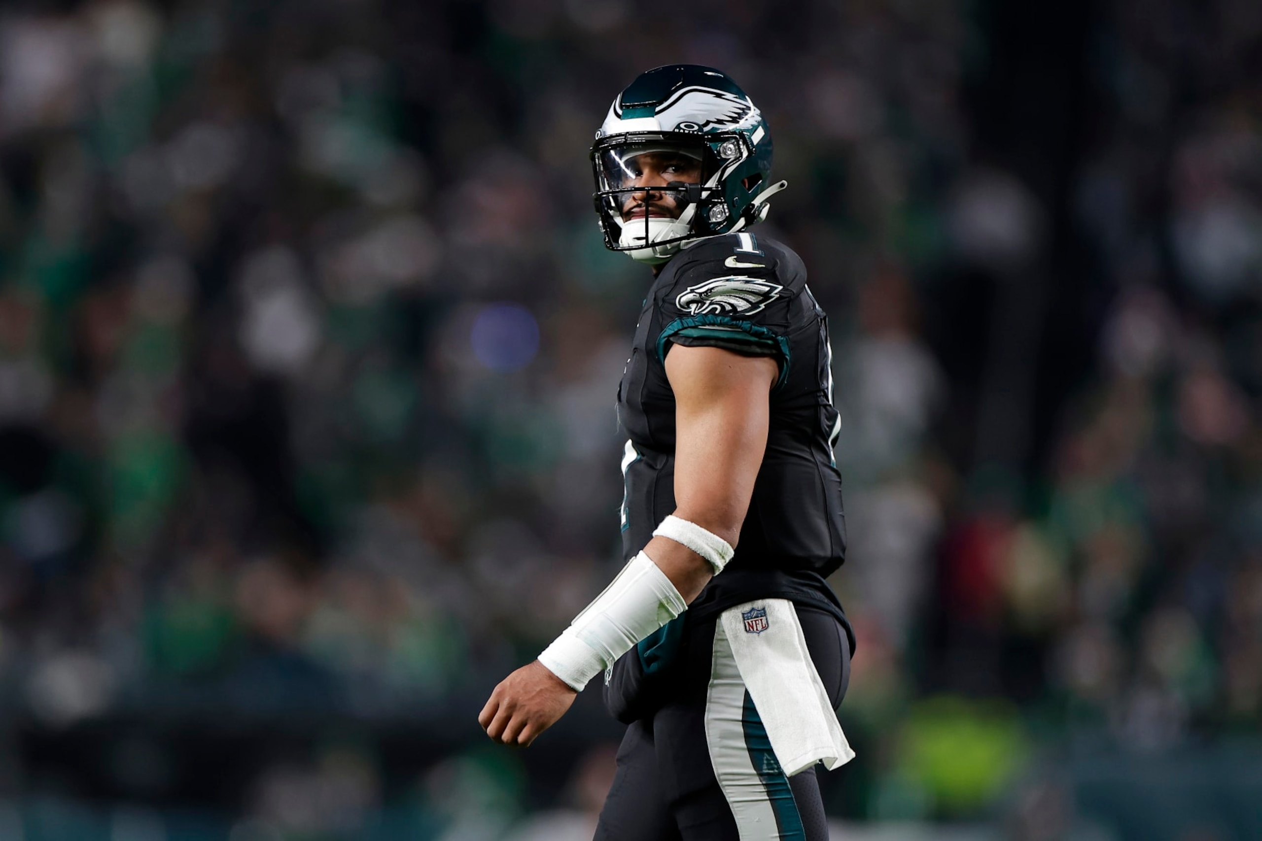 PHILADELPHIA, PENNSYLVANIA - DECEMBER 25: Jalen Hurts #1 of the Philadelphia Eagles looks on during the second quarter against the New York Giants at Lincoln Financial Field on December 25, 2023 in Philadelphia, Pennsylvania. (Photo by Adam Hunger/Getty Images)