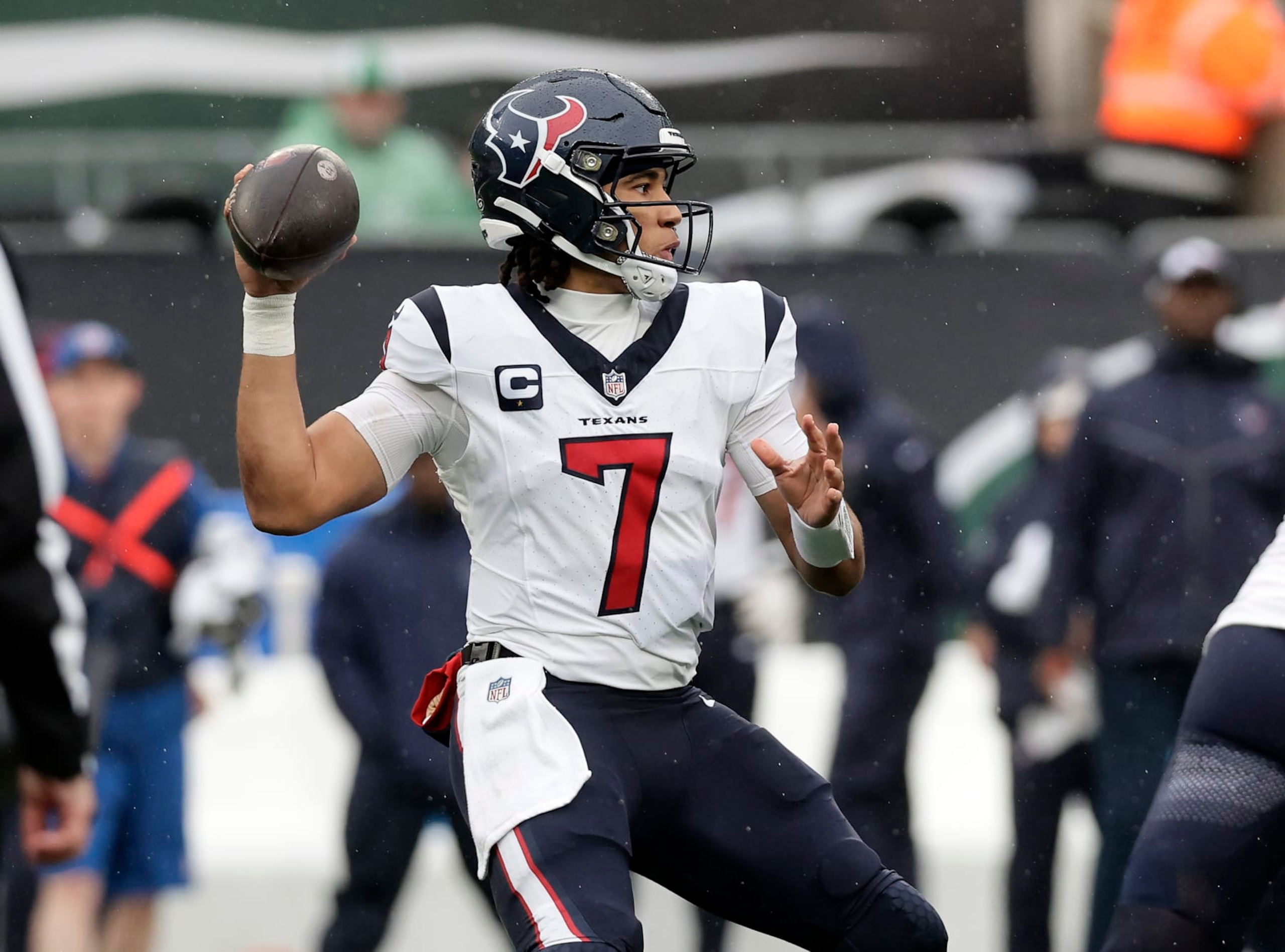 EAST RUTHERFORD, NEW JERSEY - DECEMBER 10: (NEW YORK DAILIES OUT)  C.J. Stroud #7 of the Houston Texans in action against the New York Jets at MetLife Stadium on December 10, 2023 in East Rutherford, New Jersey. The Jets defeated the Texans 30-6. (Photo by Jim McIsaac/Getty Images)