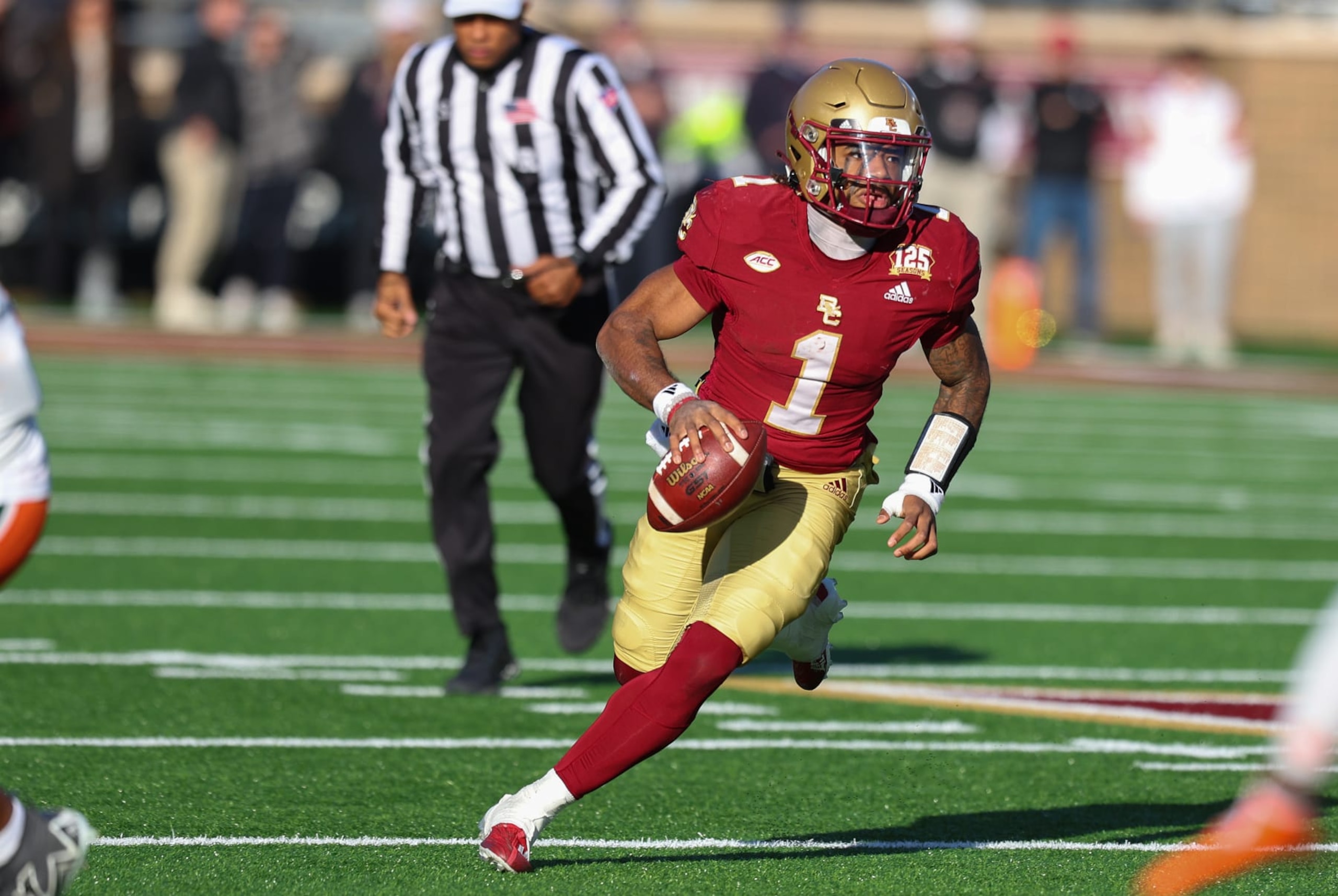 CHESTNUT HILL, MA - NOVEMBER 24: Boston College Eagles quarterback Thomas Castellanos (1) runs with the ball during the college football game between Miami Hurricanes and Boston College Eagles on November 24, 2023, at Alumni Stadium in Chestnut Hill, MA. (Photo by M. Anthony Nesmith/Icon Sportswire via Getty Images) CHESTNUT HILL, MA - NOVEMBER 24: Boston College Eagles quarterback Thomas Castellanos (1) runs with the ball during the college football game between Miami Hurricanes and Boston College Eagles on November 24, 2023, at Alumni Stadium in Chestnut Hill, MA. (Photo by M. Anthony Nesmith/Icon Sportswire via Getty Images)