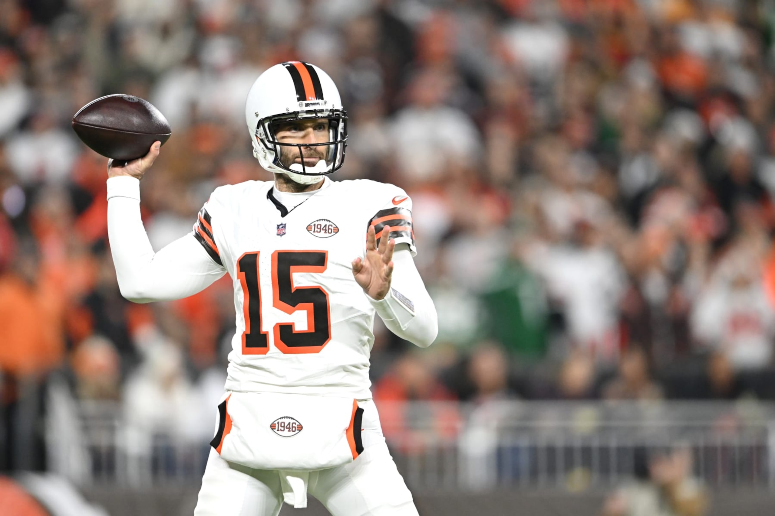 CLEVELAND, OHIO - DECEMBER 28: Quarterback Joe Flacco #15 throws the ball against the New York Jets at Cleveland Browns Stadium on December 28, 2023 in Cleveland, Ohio. (Photo by Nick Cammett/Getty Images)