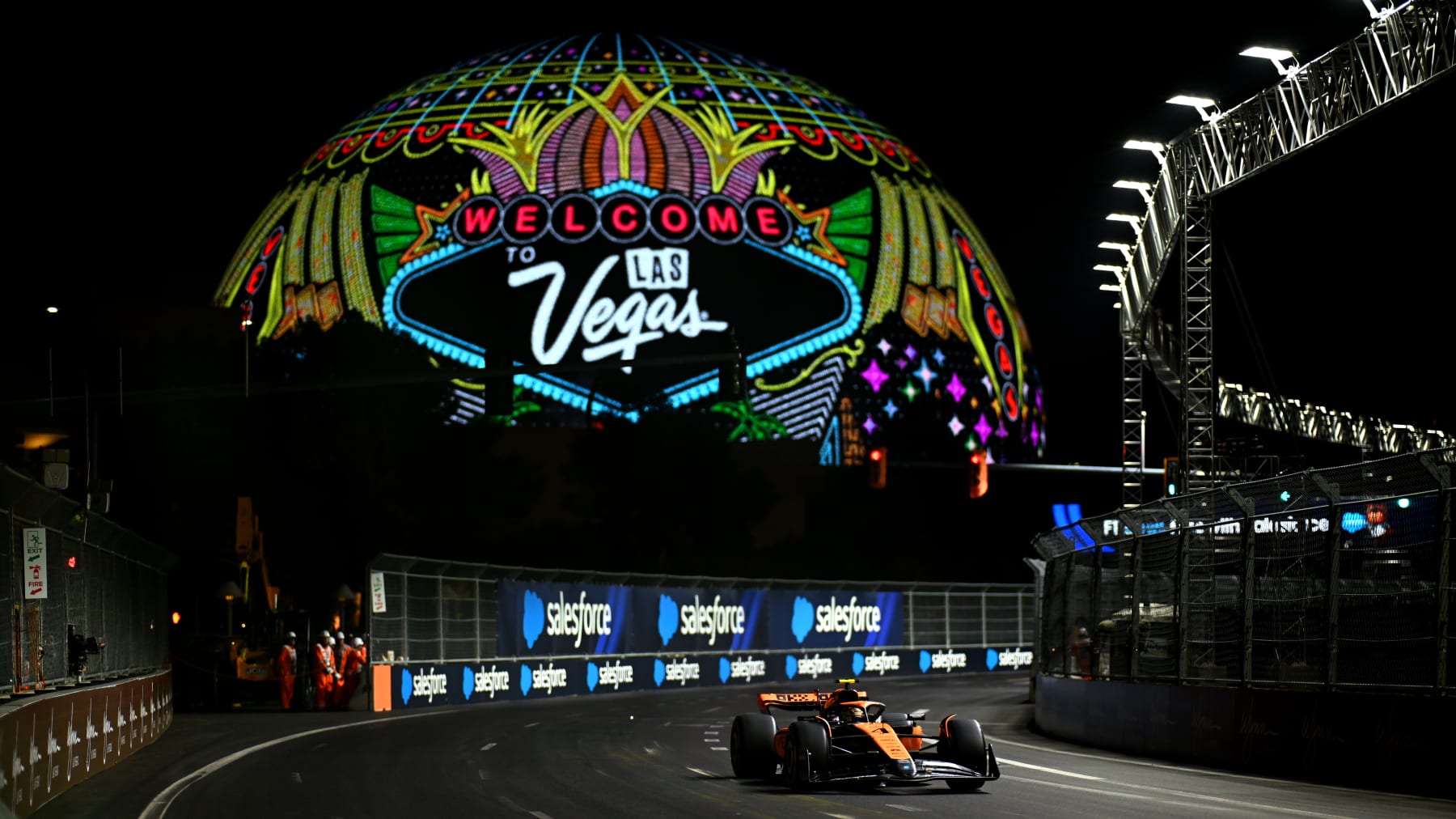 LAS VEGAS, NEVADA - NOVEMBER 17: Lando Norris of Great Britain driving the (4) McLaren MCL60 Mercedes on track in front of Sphere during final practice ahead of the F1 Grand Prix of Las Vegas at Las Vegas Strip Circuit on November 17, 2023 in Las Vegas, Nevada. (Photo by Clive Mason - Formula 1/Formula 1 via Getty Images)