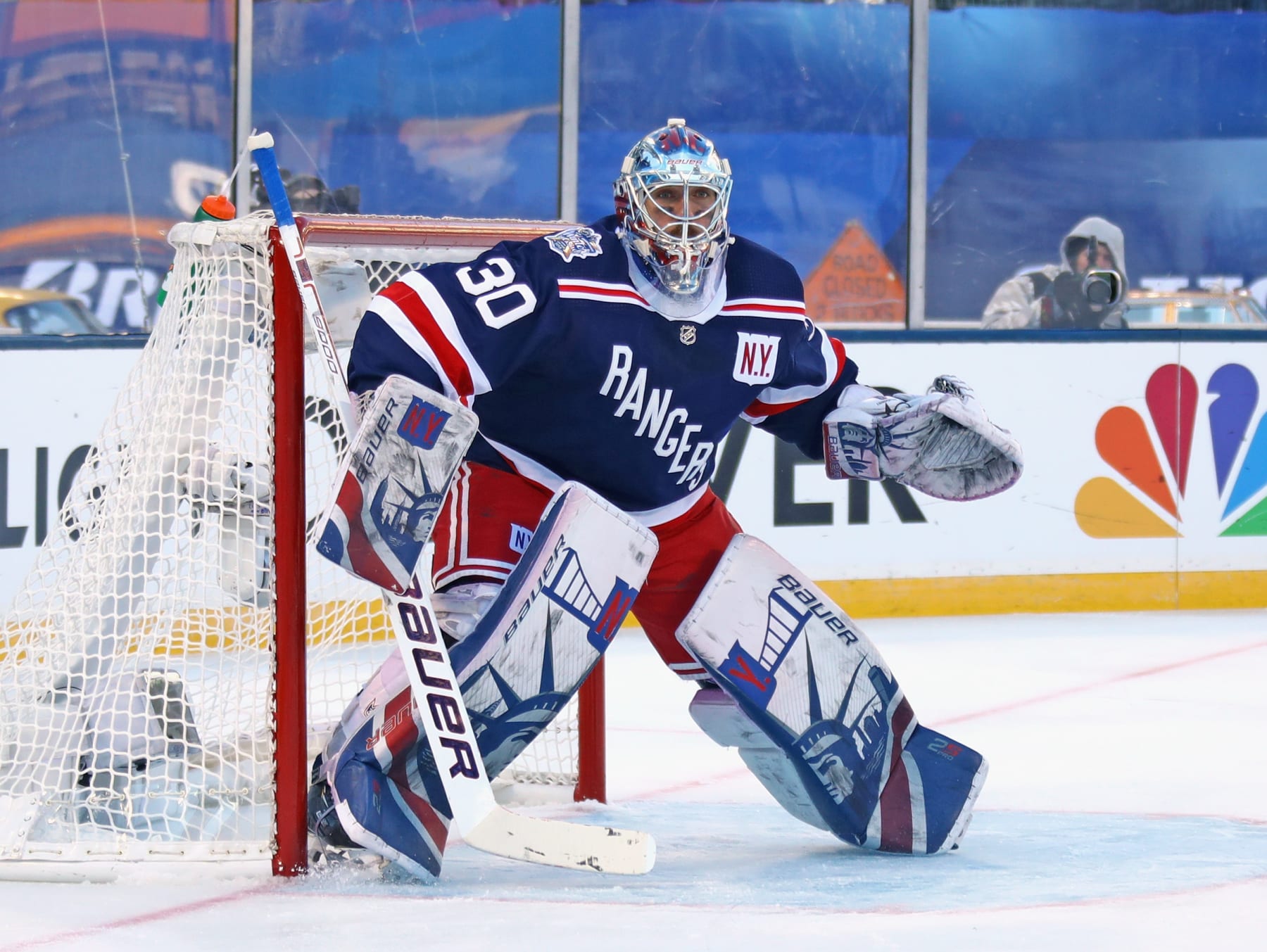 NEW YORK, NY - JANUARY 01:  Henrik Lundqvist #30 of the New York Rangers skates against the Buffalo Sabres during the 2018 Bridgestone NHL Winter Classic at Citi Field on January 1, 2018 in the Flushing neighborhood of the Queens borough of New York City. The Rangers defeated the Sabres 3-2 in overtime.  (Photo by Bruce Bennett/Getty Images)
