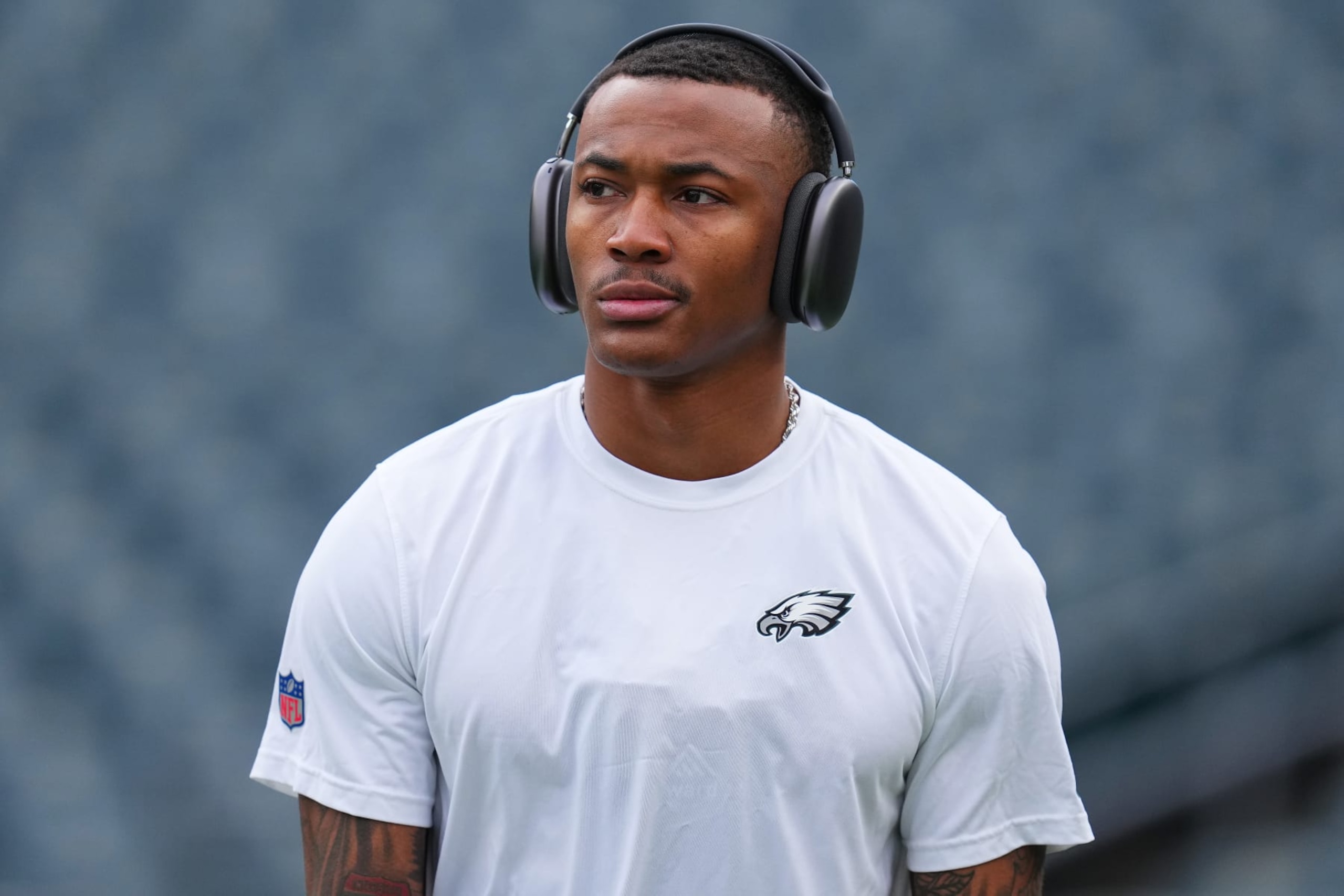 PHILADELPHIA, PENNSYLVANIA - DECEMBER 31: DeVonta Smith #6 of the Philadelphia Eagles looks on prior to a game against the Arizona Cardinals at Lincoln Financial Field on December 31, 2023 in Philadelphia, Pennsylvania. (Photo by Mitchell Leff/Getty Images)