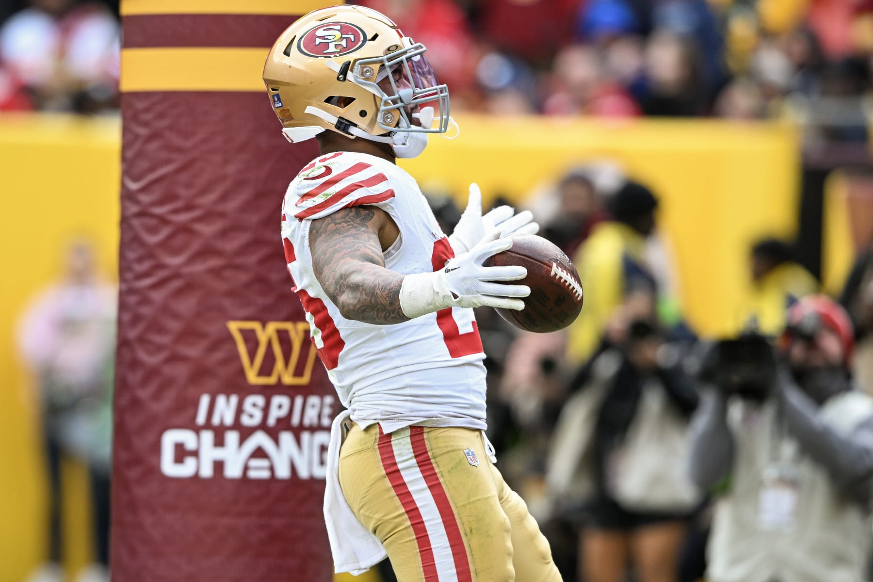 49ers RB Elijah Mitchell