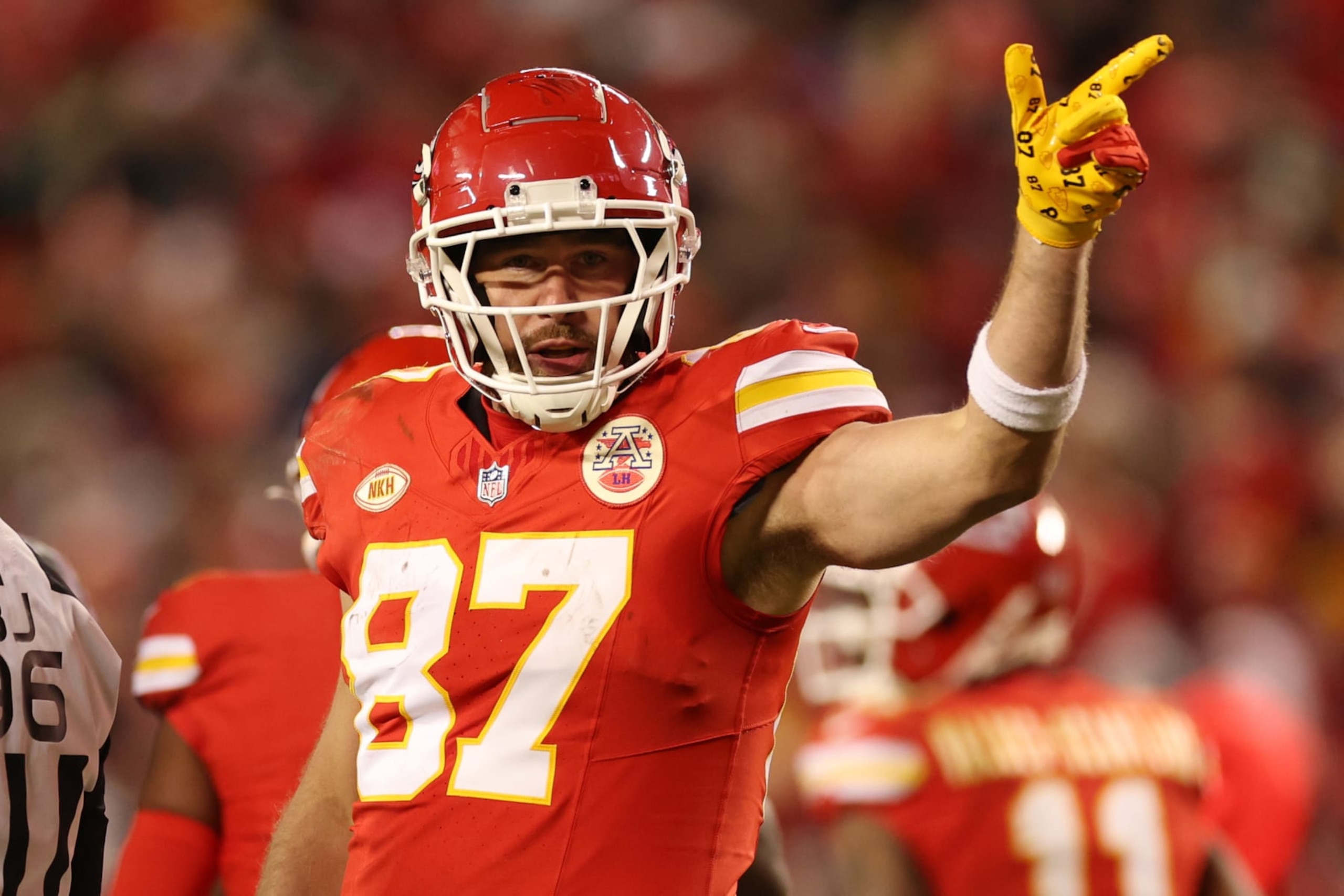 KANSAS CITY, MISSOURI - DECEMBER 31: Travis Kelce #87 of the Kansas City Chiefs reacts after a first down during the third quarter against the Cincinnati Bengals at GEHA Field at Arrowhead Stadium on December 31, 2023 in Kansas City, Missouri. (Photo by Jamie Squire/Getty Images) KANSAS CITY, MISSOURI - DECEMBER 31: Travis Kelce #87 of the Kansas City Chiefs reacts after a first down during the third quarter against the Cincinnati Bengals at GEHA Field at Arrowhead Stadium on December 31, 2023 in Kansas City, Missouri. (Photo by Jamie Squire/Getty Images)