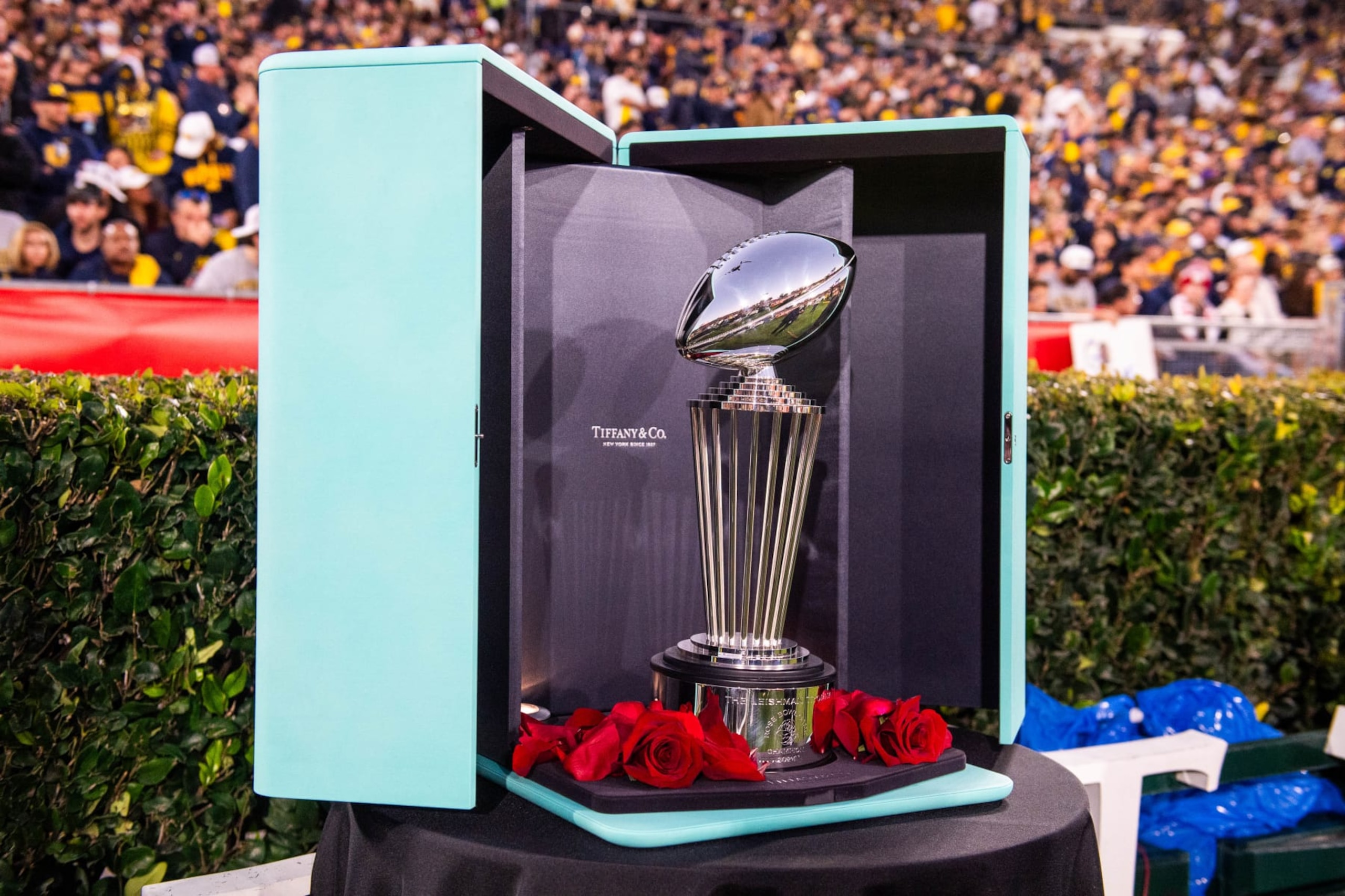 PASADENA, CALIFORNIA - JANUARY 01: The Rose Bowl trophy is seen on the sideline during the second half of the CFP Semifinal Rose Bowl Game between the Michigan Wolverines and the Alabama Crimson Tide at Rose Bowl Stadium on January 01, 2024 in Pasadena, California. The Michigan Wolverines won the game 27-20 in overtime. (Photo by Aaron J. Thornton/Getty Images)