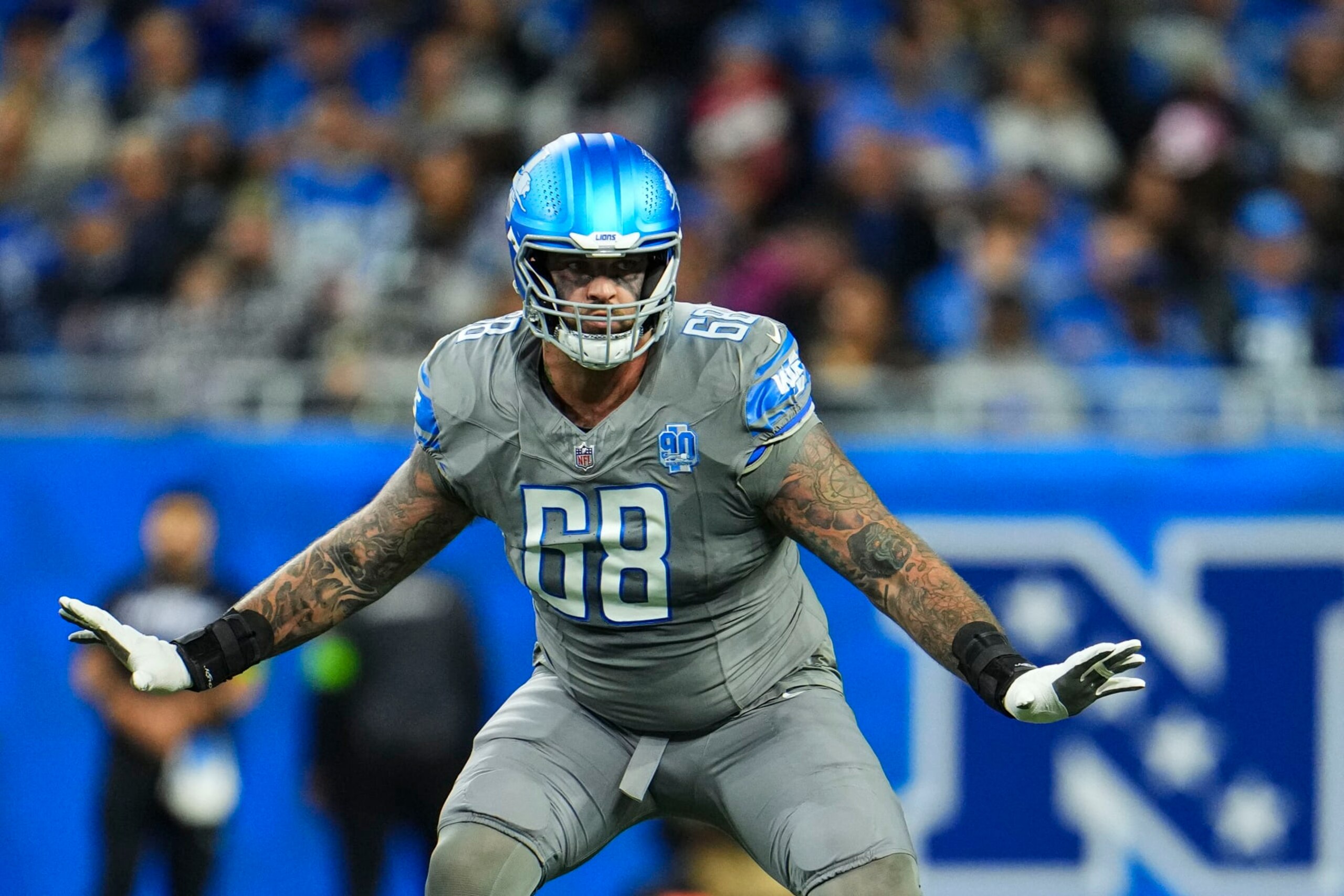 DETROIT, MI - OCTOBER 30: Taylor Decker #68 of the Detroit Lions drops back to block during an NFL game against the Las Vegas Raiders at Ford Field on October 30, 2023 in Detroit, Michigan. (Photo by Cooper Neill/Getty Images)