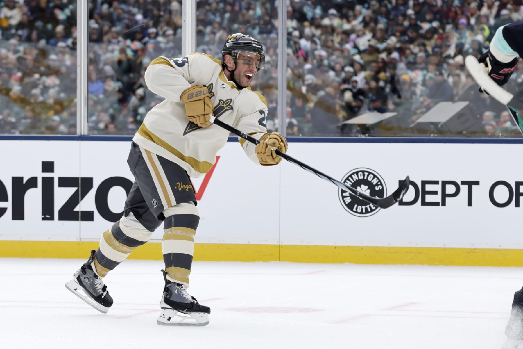 Alec Martinez 