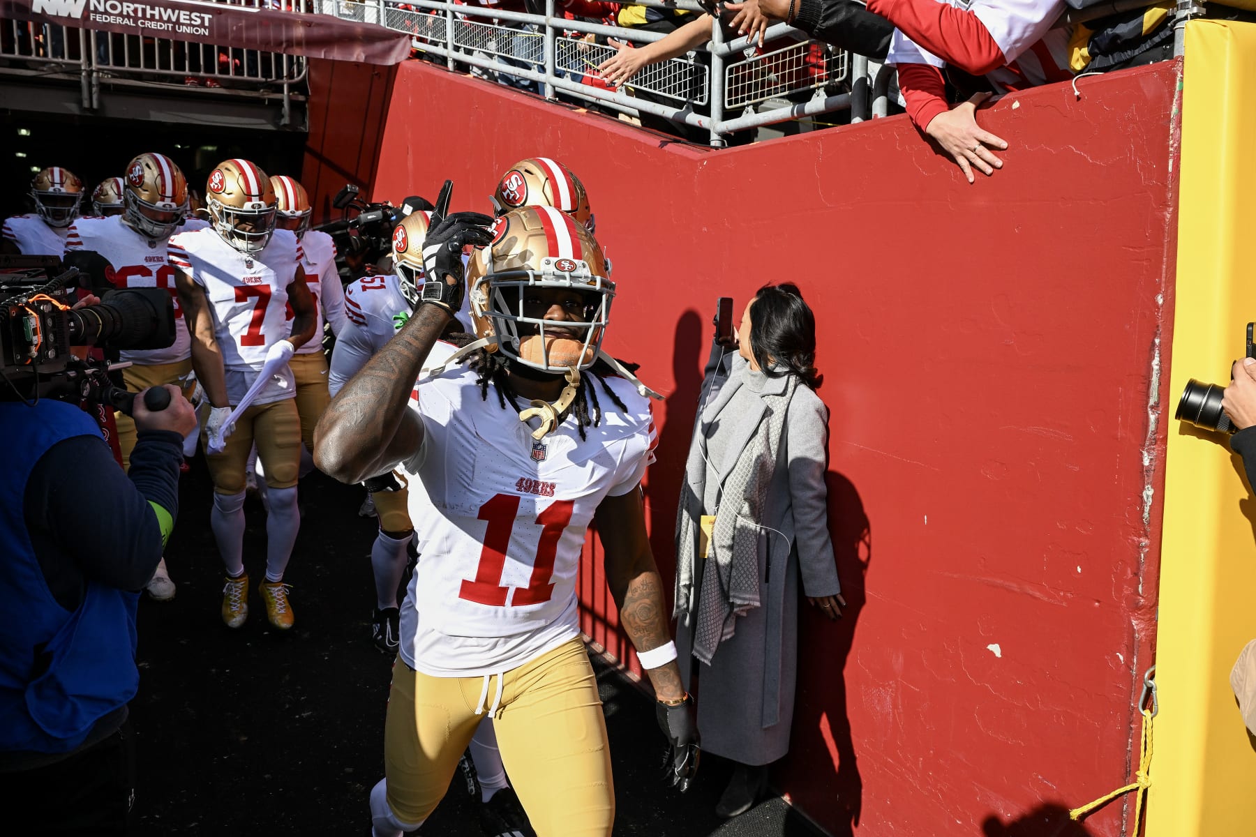 LANDOVER, MARYLAND - DECEMBER 31: Brandon Aiyuk #11 of the San Francisco 49ers takes the field prior to a game on Commanders at FedExField on December 31, 2023 in Landover, Maryland. (Photo by Greg Fiume/Getty Images)