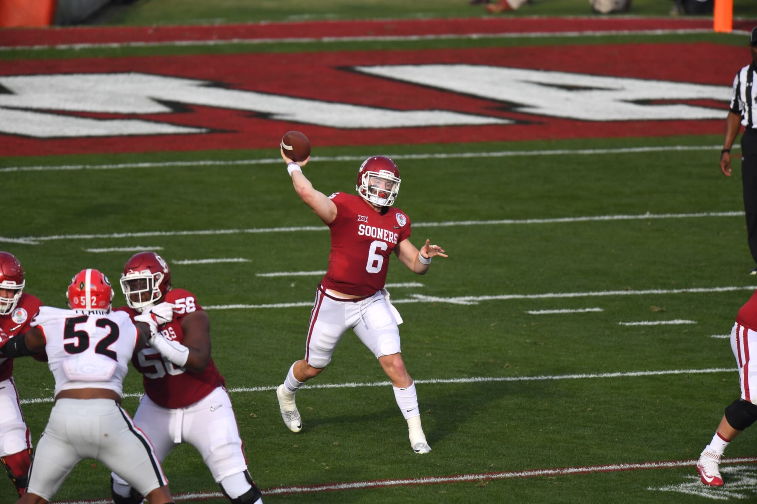 College Football: Rose Bowl: Oklahoma QB Baker Mayfield (6) in action, passing vs Georgia at Rose Bowl Stadium.
Pasadena, CA 1/1/2018
CREDIT: John W. McDonough (Photo by John W. McDonough /Sports Illustrated via Getty Images)
(Set Number: X161601 TK1 ) College Football: Rose Bowl: Oklahoma QB Baker Mayfield (6) in action, passing vs Georgia at Rose Bowl Stadium.
Pasadena, CA 1/1/2018
CREDIT: John W. McDonough (Photo by John W. McDonough /Sports Illustrated via Getty Images)
(Set Number: X161601 TK1 )