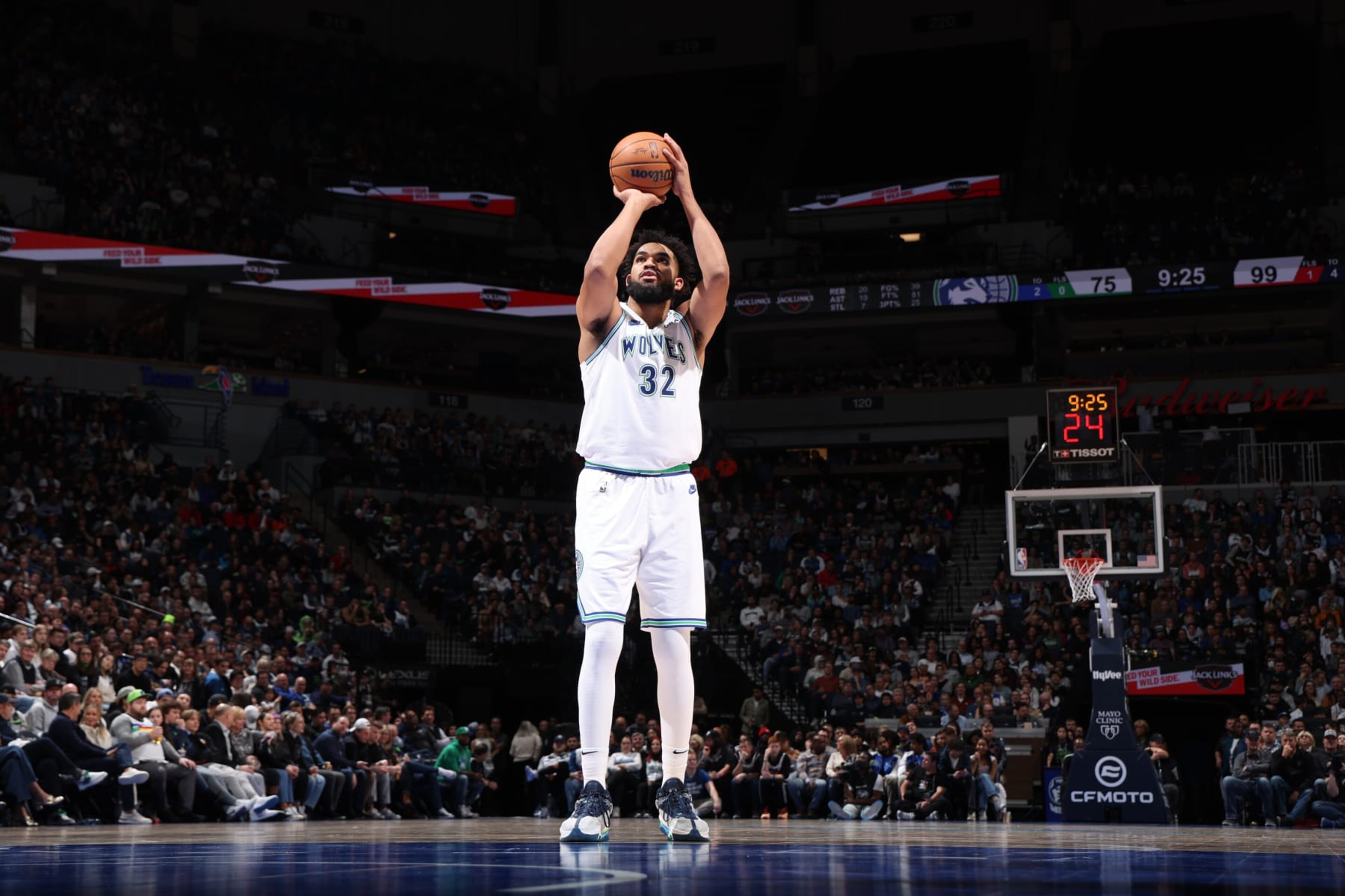 MINNEAPOLIS, MN -  JANUARY 3: Karl-Anthony Towns #32 of the Minnesota Timberwolves shoots a free throw during the game against the New Orleans Pelicans on January 3, 2024 at Target Center in Minneapolis, Minnesota. NOTE TO USER: User expressly acknowledges and agrees that, by downloading and or using this Photograph, user is consenting to the terms and conditions of the Getty Images License Agreement. Mandatory Copyright Notice: Copyright 2024 NBAE (Photo by David Sherman/NBAE via Getty Images)