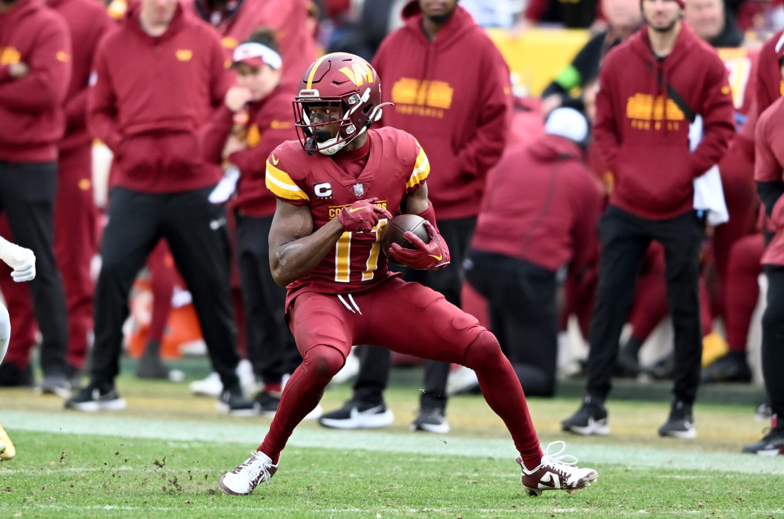LANDOVER, MARYLAND - DECEMBER 31: Terry McLaurin #17 of the Washington Commanders catches a pass against the San Francisco 49ers at FedExField on December 31, 2023 in Landover, Maryland. (Photo by G Fiume/Getty Images) LANDOVER, MARYLAND - DECEMBER 31: Terry McLaurin #17 of the Washington Commanders catches a pass against the San Francisco 49ers at FedExField on December 31, 2023 in Landover, Maryland. (Photo by G Fiume/Getty Images)