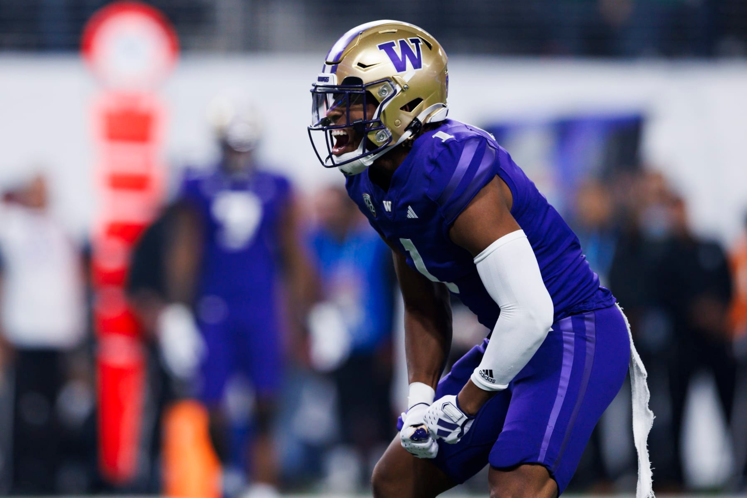 LAS VEGAS, NEVADA - DECEMBER 1: Jabbar Muhammad #1 of the Washington Huskies celebrates against the Oregon Ducks during the Pac-12 Championship at Allegiant Stadium on December 1, 2023 in Las Vegas, Nevada. (Photo by Ric Tapia/Getty Images) LAS VEGAS, NEVADA - DECEMBER 1: Jabbar Muhammad #1 of the Washington Huskies celebrates against the Oregon Ducks during the Pac-12 Championship at Allegiant Stadium on December 1, 2023 in Las Vegas, Nevada. (Photo by Ric Tapia/Getty Images)