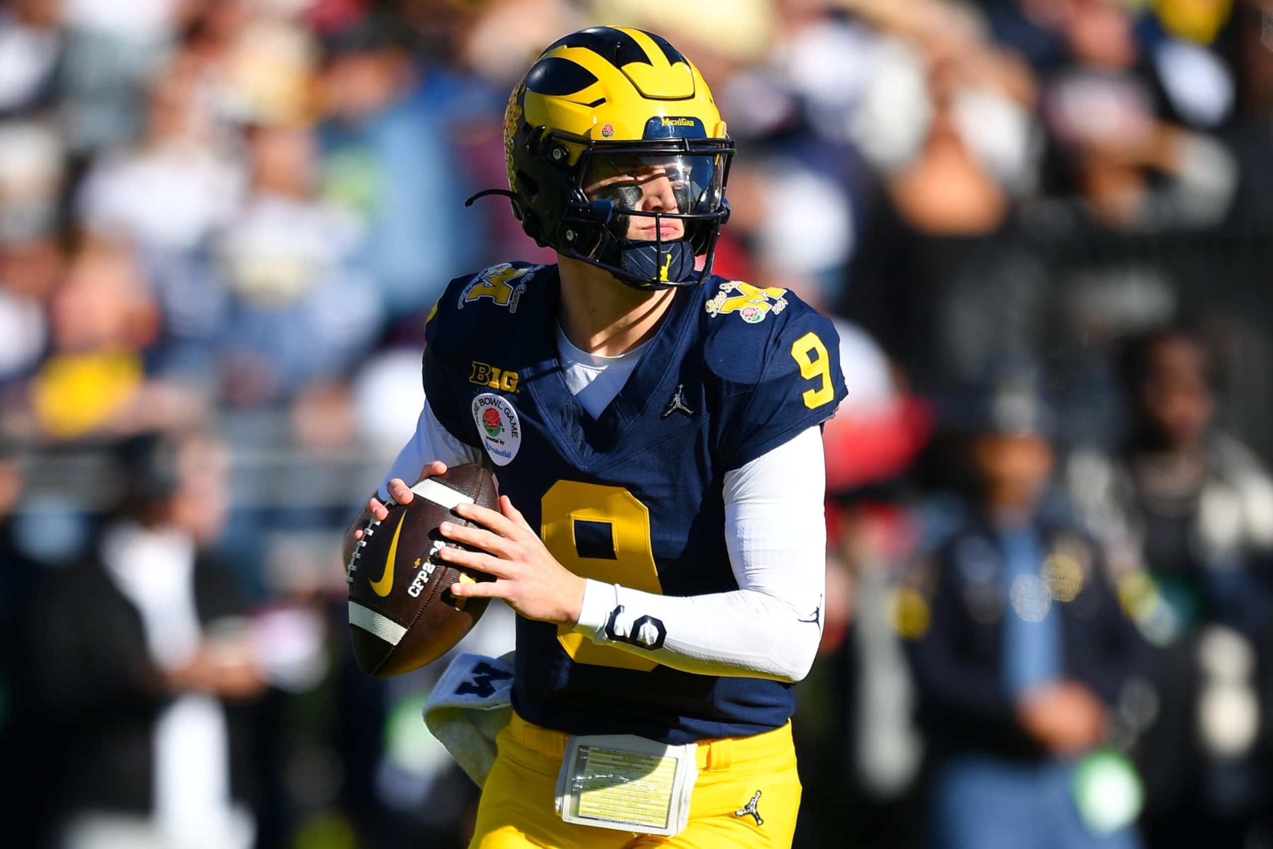 PASADENA, CA - JANUARY 01: QB J.J. McCarthy (9) of the Michigan Wolverines looks to pass during the Alabama Crimson Tide game versus the Michigan Wolverines CFP Semifinal at the Rose Bowl Game on January, 1, 2024, at the Rose Bowl Stadium in Pasadena, CA. (Photo by Brian Rothmuller/Icon Sportswire via Getty Images) PASADENA, CA - JANUARY 01: QB J.J. McCarthy (9) of the Michigan Wolverines looks to pass during the Alabama Crimson Tide game versus the Michigan Wolverines CFP Semifinal at the Rose Bowl Game on January, 1, 2024, at the Rose Bowl Stadium in Pasadena, CA. (Photo by Brian Rothmuller/Icon Sportswire via Getty Images)