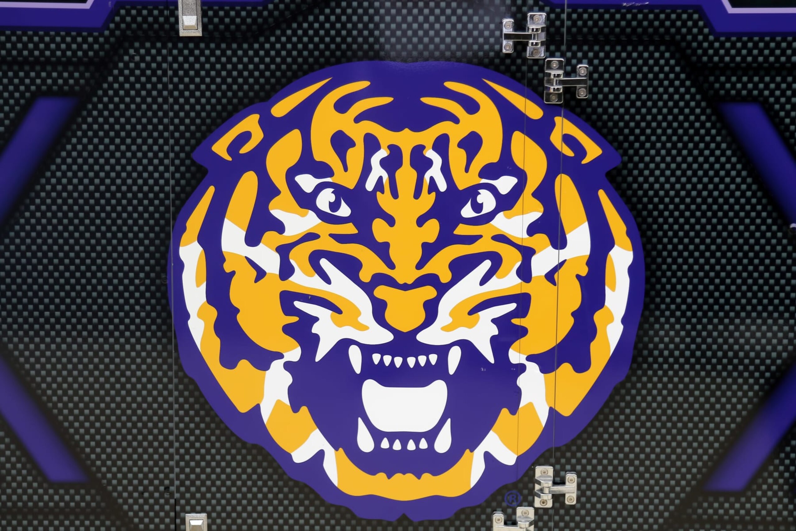 STARKVILLE, MS - OCTOBER 19: A view of the LSU Tigers logo at the game between the LSU Tigers and the Mississippi State Bulldogs on October 19, 2019 at Davis Wade Stadium in Starkville, Mississippi. (Photo by Michael Wade/Icon Sportswire via Getty Images) STARKVILLE, MS - OCTOBER 19: A view of the LSU Tigers logo at the game between the LSU Tigers and the Mississippi State Bulldogs on October 19, 2019 at Davis Wade Stadium in Starkville, Mississippi. (Photo by Michael Wade/Icon Sportswire via Getty Images)