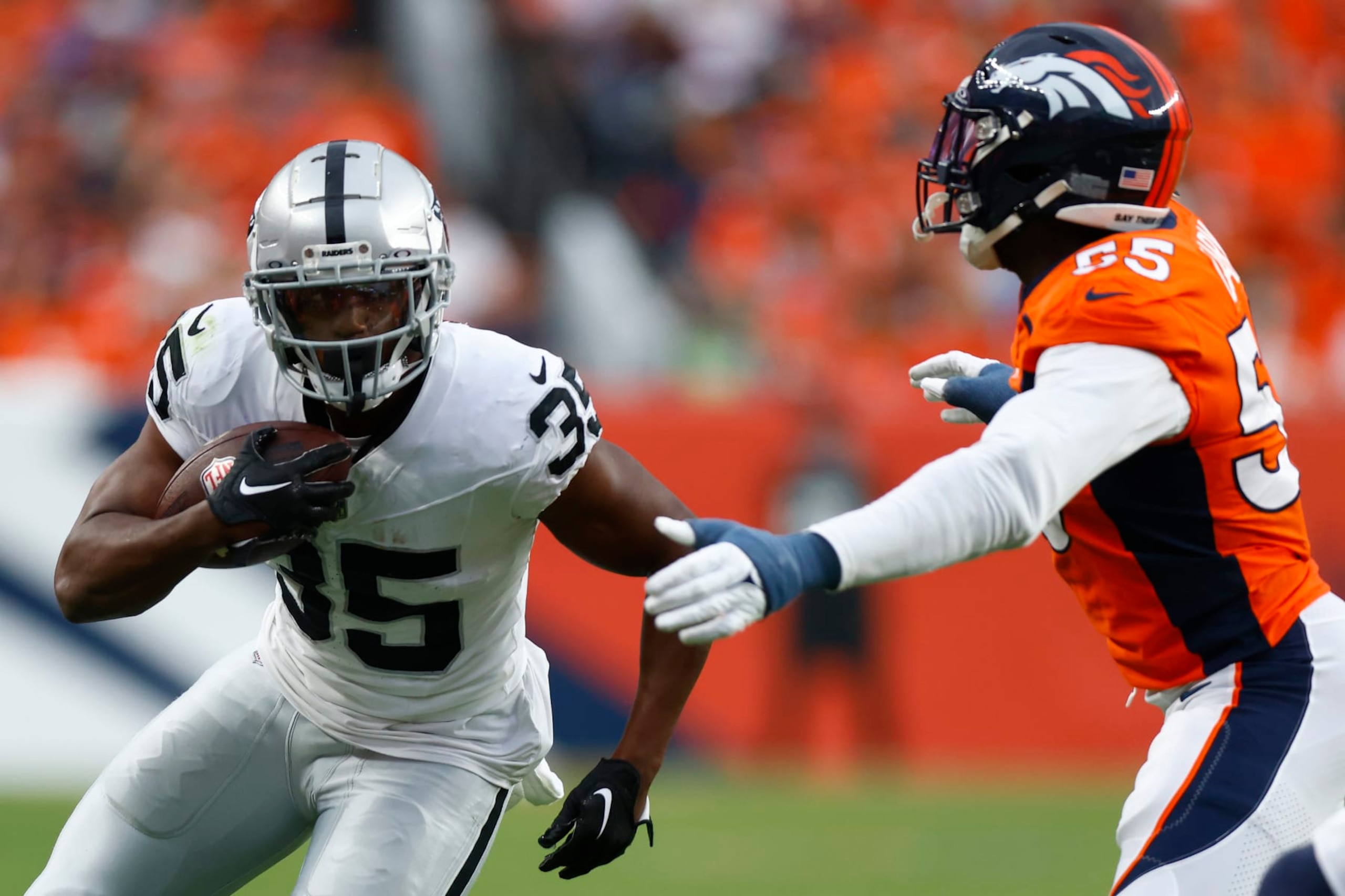 Raiders RB Zamir White