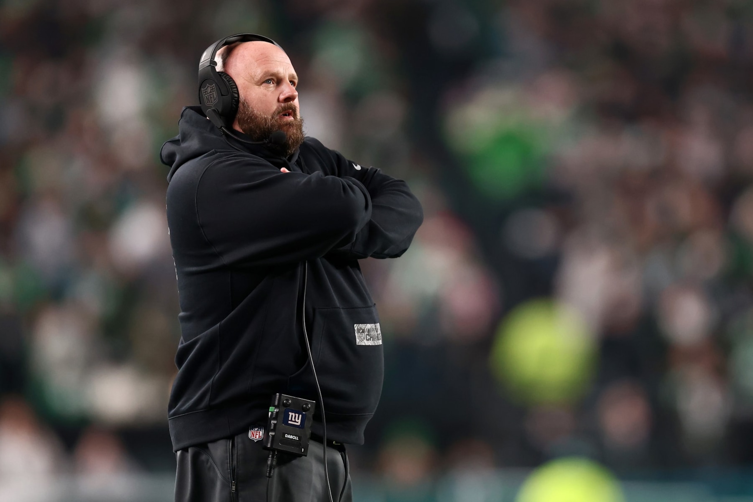 PHILADELPHIA, PENNSYLVANIA - DECEMBER 25: Head coach Brian Daboll of the New York Giants looks on during the first quarter against the Philadelphia Eagles at Lincoln Financial Field on December 25, 2023 in Philadelphia, Pennsylvania. (Photo by Dustin Satloff/Getty Images)
