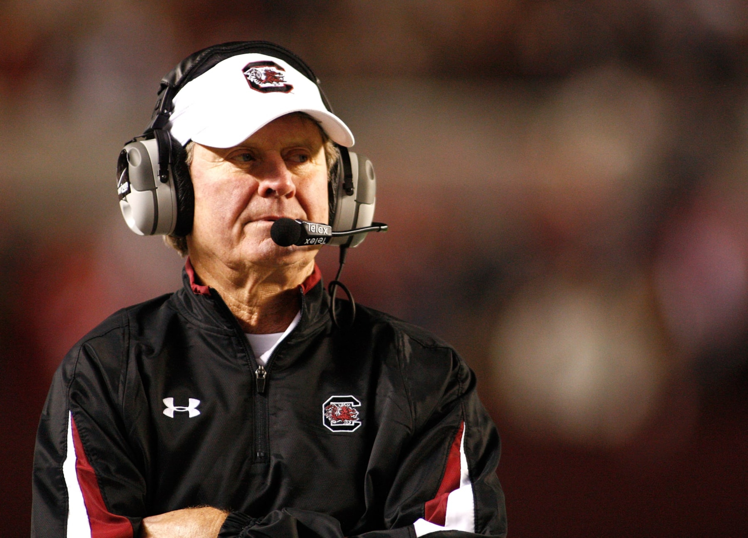 TUSCALOOSA - OCTOBER 17:  Head coach Steve Spurrier of the South Carolina Gamecocks watches the scoreboard during the game against the Alabama Crimson Tide at Bryant-Denny Stadium on October 17, 2009 in Tuscaloosa, Alabama.  The Crimson Tide beat the Gamecocks 20-6.  (Photo by Mike Zarrilli/Getty Images)