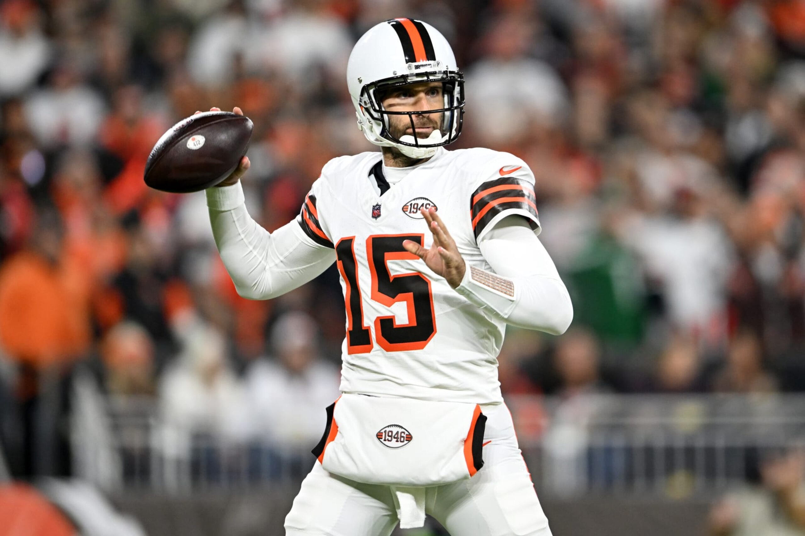 CLEVELAND, OHIO - DECEMBER 28: Joe Flacco #15 of the Cleveland Browns throws a pass during the first half against the New York Jets at Cleveland Browns Stadium on December 28, 2023 in Cleveland, Ohio. (Photo by Nick Cammett/Diamond Images via Getty Images)