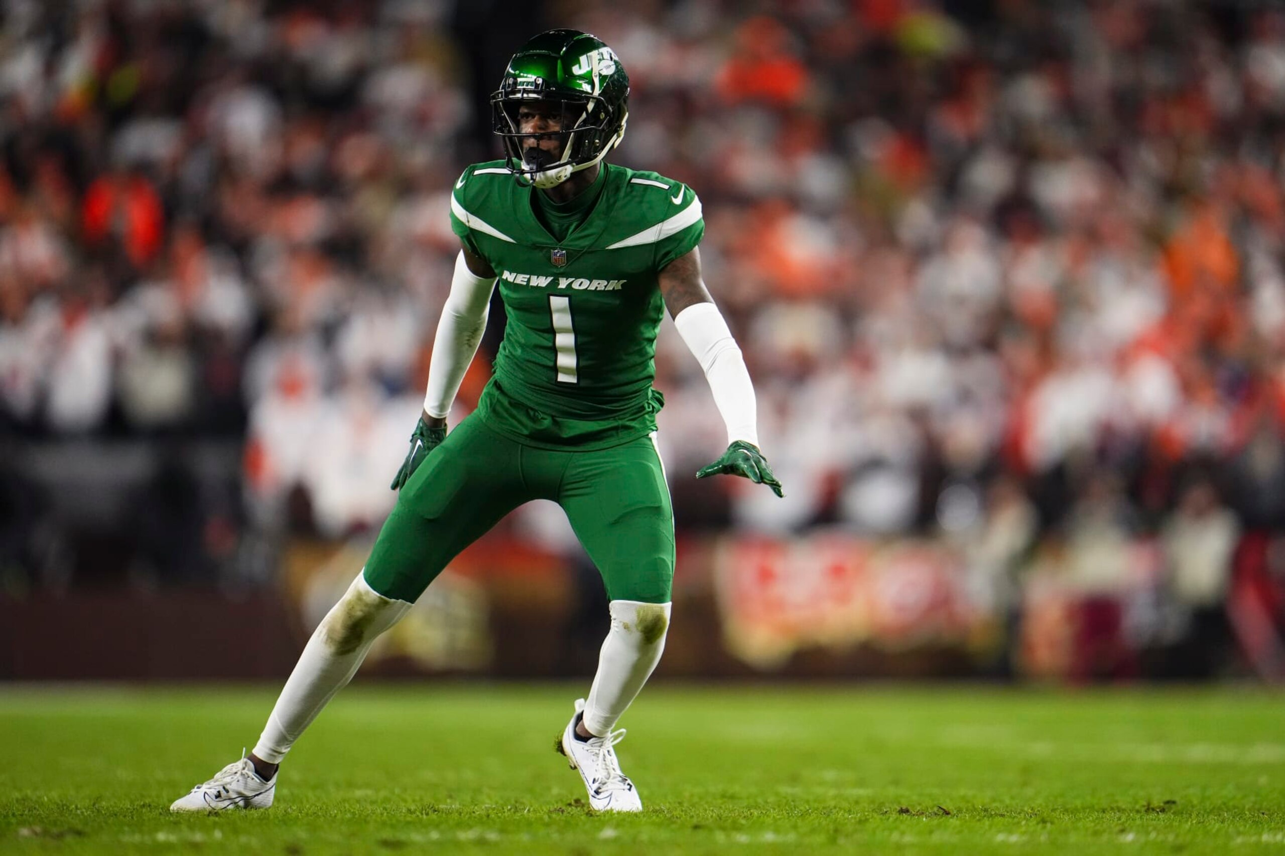 CLEVELAND, OH - DECEMBER 28: Sauce Gardner #1 of the New York Jets defends in coverage during an NFL football game against the Cleveland Browns at Cleveland Browns Stadium on December 28, 2023 in Cleveland, Ohio. (Photo by Cooper Neill/Getty Images)