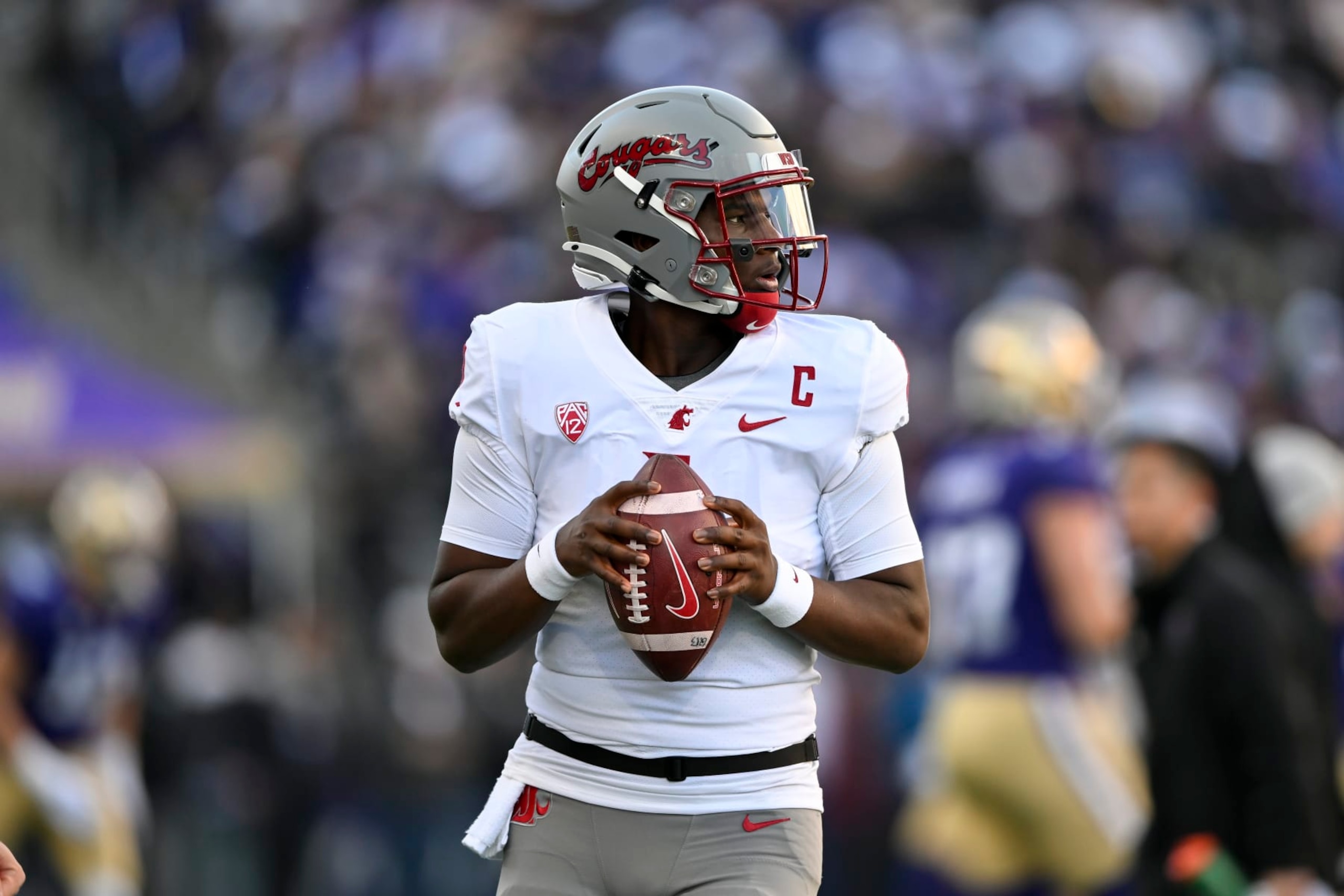 SEATTLE, WASHINGTON - NOVEMBER 25: Cameron Ward #1 of the Washington State Cougars warms up before the game against the Washington Huskies at Husky Stadium on November 25, 2023 in Seattle, Washington. (Photo by Alika Jenner/Getty Images) SEATTLE, WASHINGTON - NOVEMBER 25: Cameron Ward #1 of the Washington State Cougars warms up before the game against the Washington Huskies at Husky Stadium on November 25, 2023 in Seattle, Washington. (Photo by Alika Jenner/Getty Images)