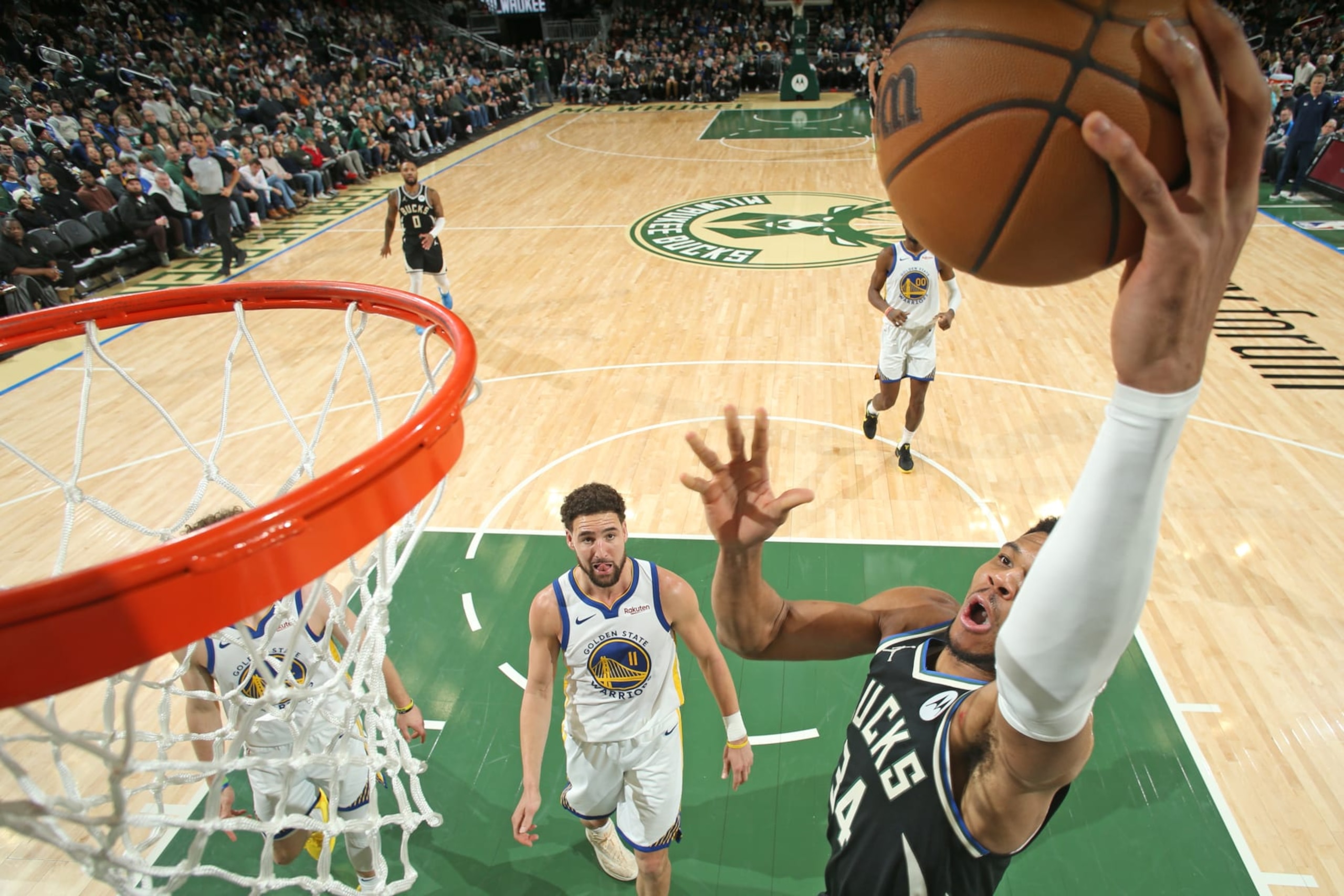 MILWAUKEE, WI - JANUARY 13: Giannis Antetokounmpo #34 of the Milwaukee Bucks drives to the basket during the game against the Golden State Warriors on January 13, 2024 at the Fiserv Forum Center in Milwaukee, Wisconsin. NOTE TO USER: User expressly acknowledges and agrees that, by downloading and or using this Photograph, user is consenting to the terms and conditions of the Getty Images License Agreement. Mandatory Copyright Notice: Copyright 2024 NBAE (Photo by Gary Dineen/NBAE via Getty Images).
