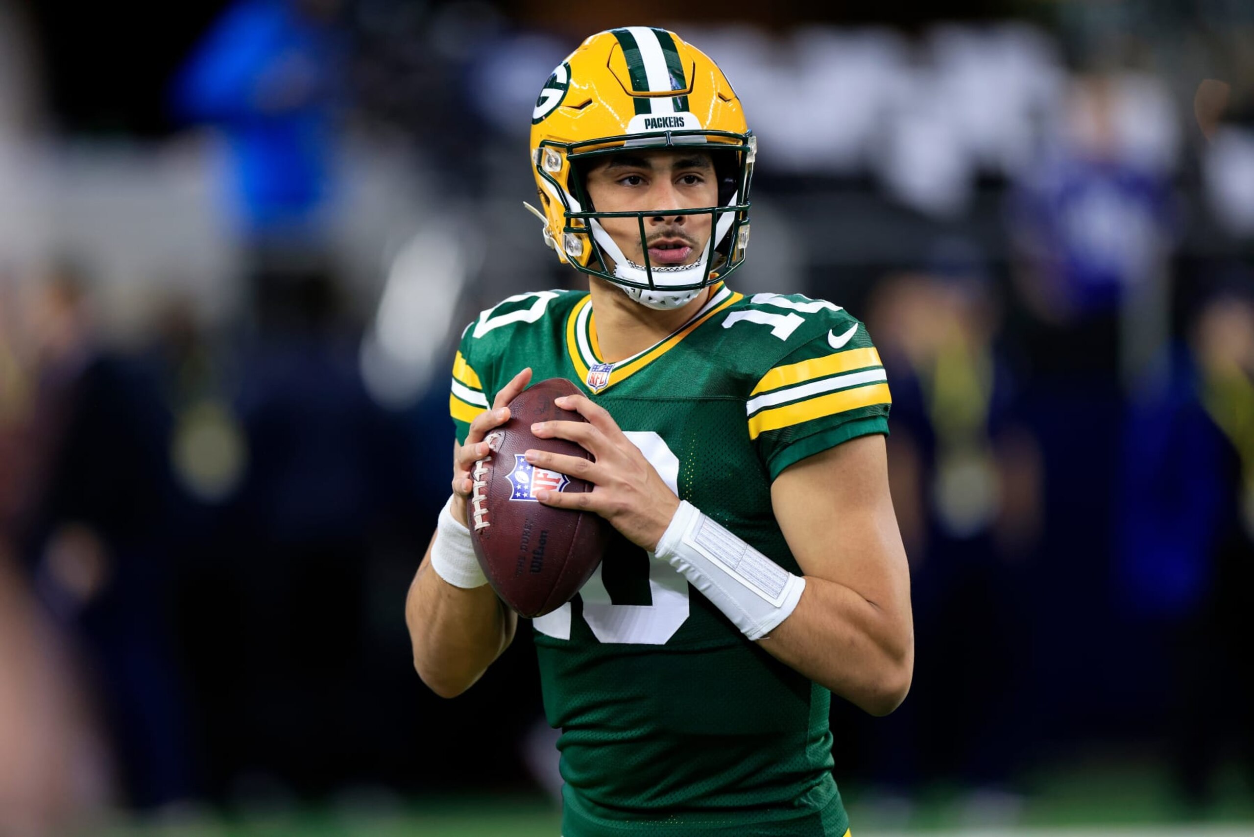 ARLINGTON, TEXAS - JANUARY 14: Jordan Love #10 of the Green Bay Packers participates in warmups prior to the NFC Wild Card Playoffs against the Dallas Cowboys at AT&T Stadium on January 14, 2024 in Arlington, Texas. (Photo by Ron Jenkins/Getty Images) ARLINGTON, TEXAS - JANUARY 14: Jordan Love #10 of the Green Bay Packers participates in warmups prior to the NFC Wild Card Playoffs against the Dallas Cowboys at AT&T Stadium on January 14, 2024 in Arlington, Texas. (Photo by Ron Jenkins/Getty Images)