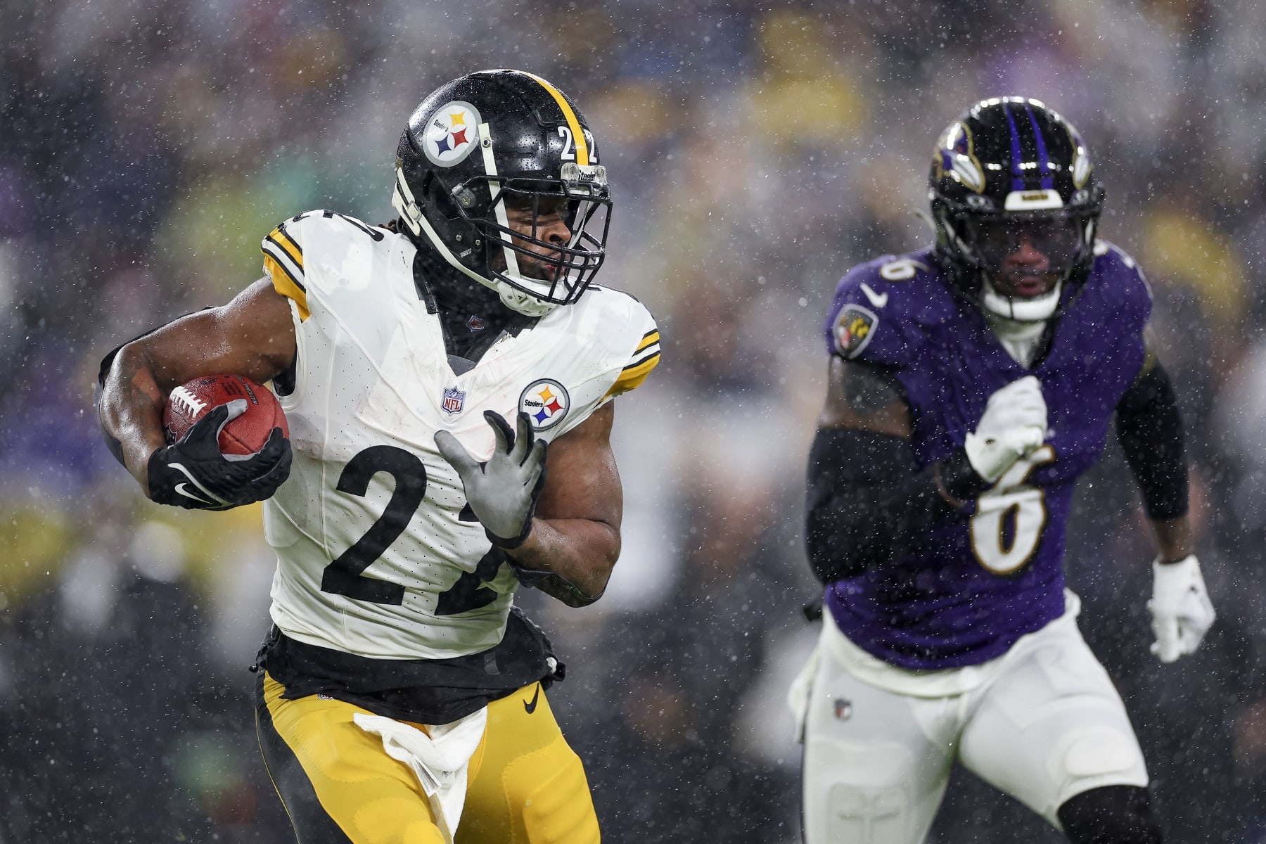 BALTIMORE, MARYLAND - JANUARY 06: Najee Harris #22 of the Pittsburgh Steelers runs the ball up the field in the second quarter of a game against the Baltimore Ravens at M&T Bank Stadium on January 06, 2024 in Baltimore, Maryland. (Photo by Patrick Smith/Getty Images) BALTIMORE, MARYLAND - JANUARY 06: Najee Harris #22 of the Pittsburgh Steelers runs the ball up the field in the second quarter of a game against the Baltimore Ravens at M&T Bank Stadium on January 06, 2024 in Baltimore, Maryland. (Photo by Patrick Smith/Getty Images)