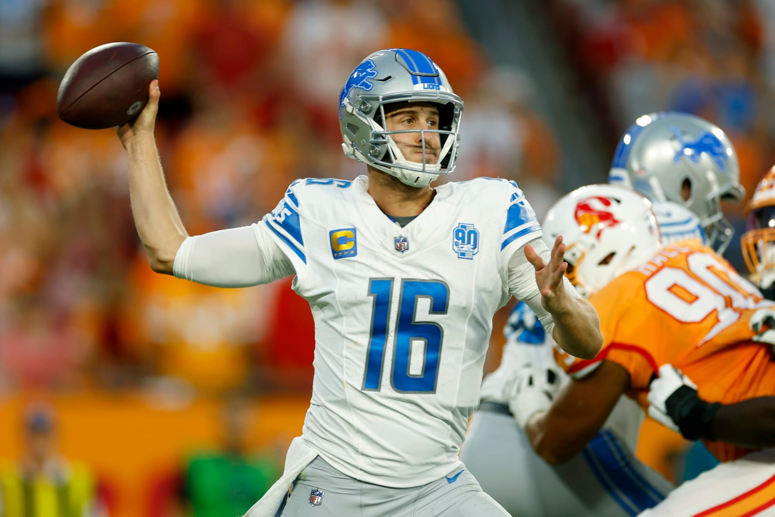 TAMPA, FLORIDA - OCTOBER 15: Jared Goff #16 of the Detroit Lions attempts a pass during the fourth quarter against the Tampa Bay Buccaneers at Raymond James Stadium on October 15, 2023 in Tampa, Florida. (Photo by Mike Ehrmann/Getty Images)