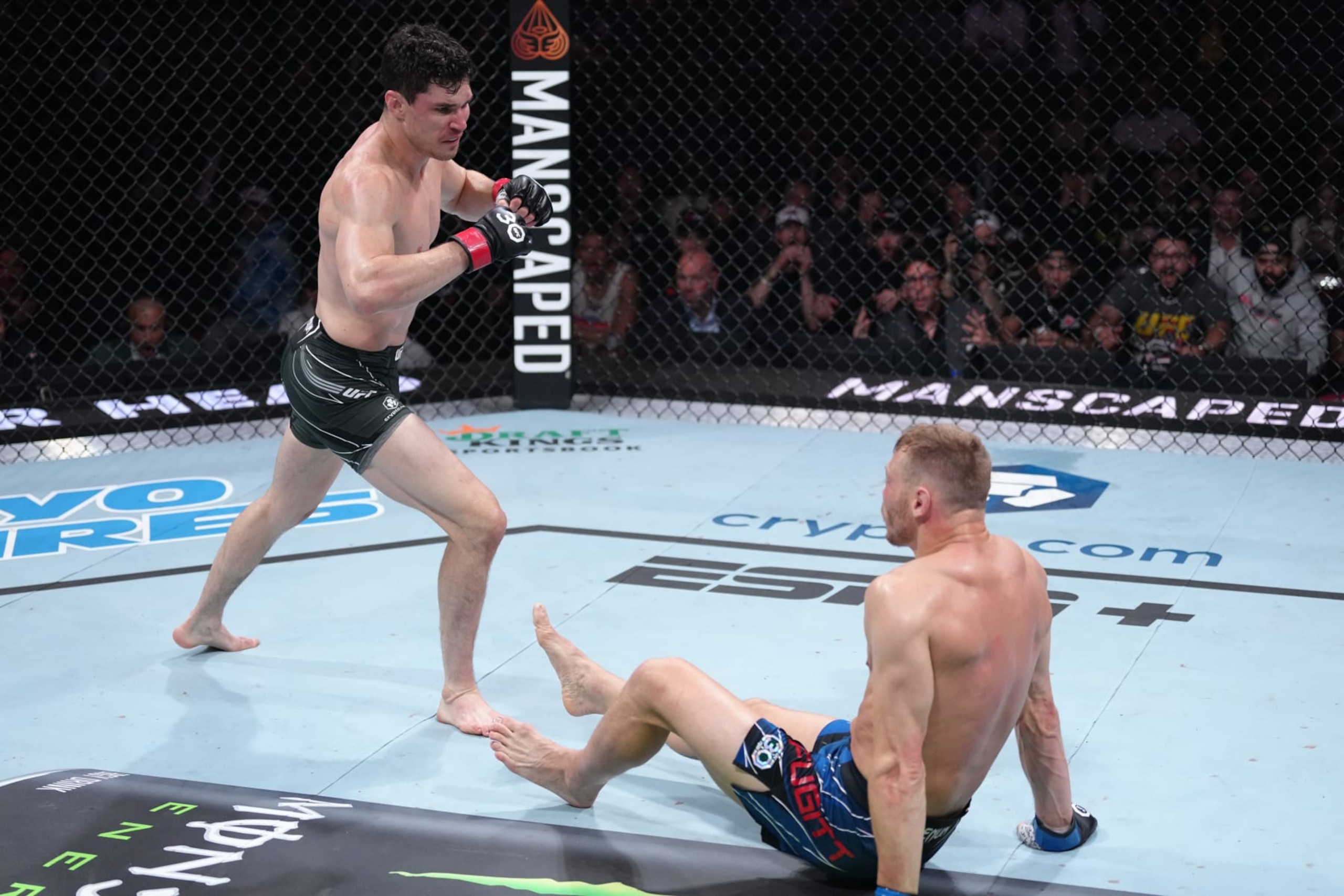 Mike Malott knocks down Adam Fugitt