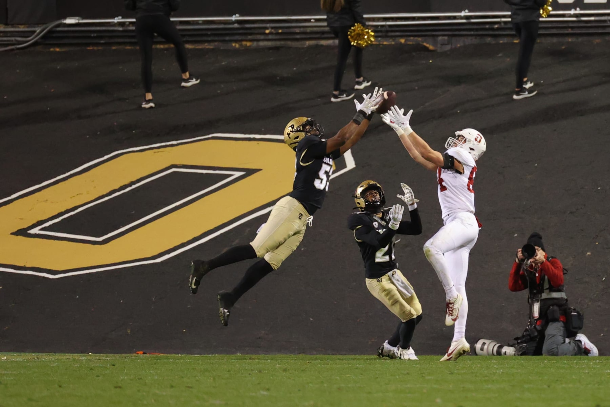 BOULDER, COLORADO - OCTOBER 13: Arden Walker #53 of the Colorado Buffaloes breaks up a pass intended for Benjamin Yurosek #84 of the Stanford Cardinal during the third quarter at Folsom Field on October 13, 2023 in Boulder, Colorado. (Photo by Justin Tafoya/Getty Images)