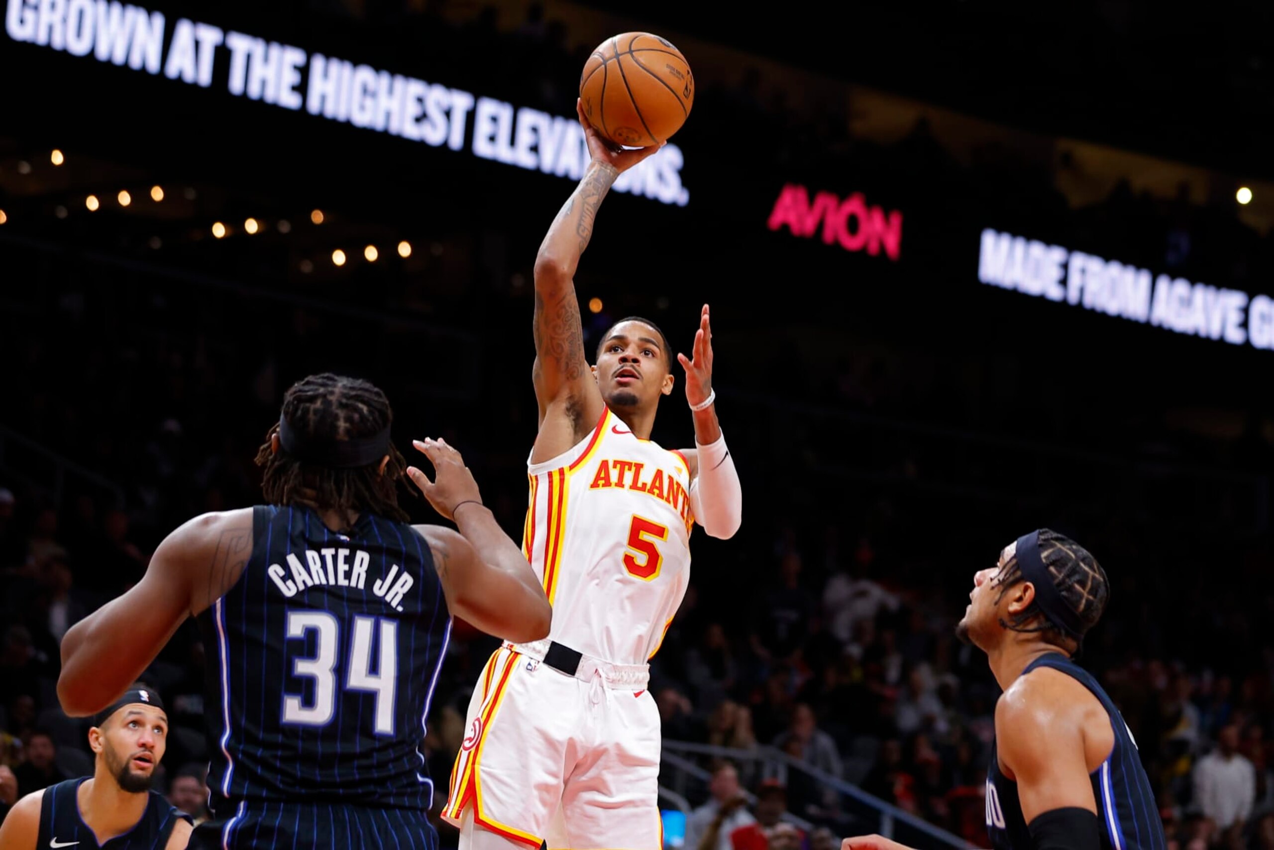 ATLANTA, GEORGIA - JANUARY 17: Dejounte Murray #5 of the Atlanta Hawks shoots during the fourth quarter against the Orlando Magic at State Farm Arena on January 17, 2024 in Atlanta, Georgia. NOTE TO USER: User expressly acknowledges and agrees that, by downloading and or using this photograph, User is consenting to the terms and conditions of the Getty Images License Agreement. (Photo by Todd Kirkland/Getty Images) ATLANTA, GEORGIA - JANUARY 17: Dejounte Murray #5 of the Atlanta Hawks shoots during the fourth quarter against the Orlando Magic at State Farm Arena on January 17, 2024 in Atlanta, Georgia. NOTE TO USER: User expressly acknowledges and agrees that, by downloading and or using this photograph, User is consenting to the terms and conditions of the Getty Images License Agreement. (Photo by Todd Kirkland/Getty Images)