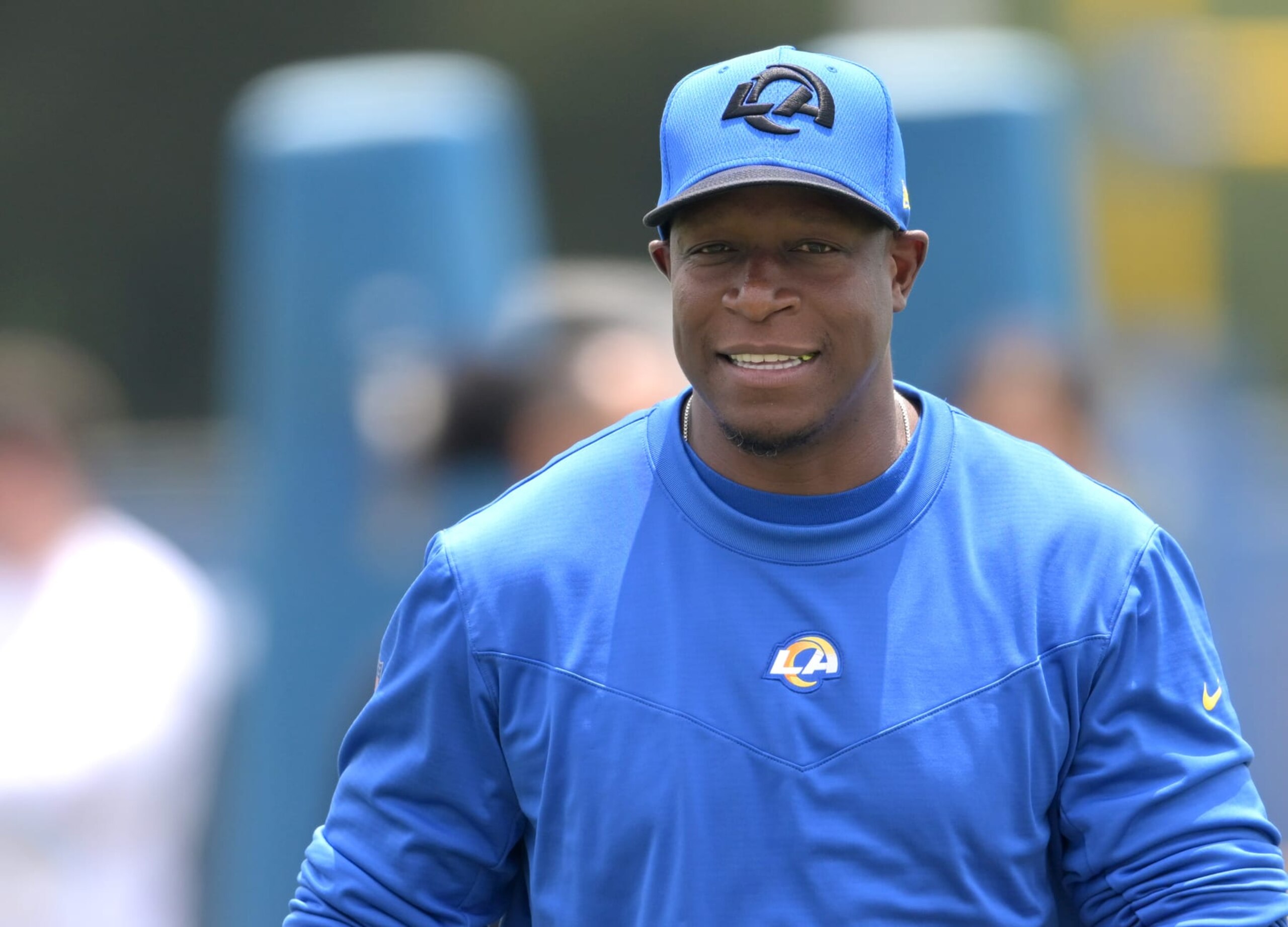 THOUSAND OAKS, CALIFORNIA - JUNE 13: Defensive coordinator Raheem Morris of the Los Angeles Rams walks on the field during mini-camp at California Lutheran University on June 13, 2023 in Thousand Oaks, California. (Photo by Jayne Kamin-Oncea/Getty Images)