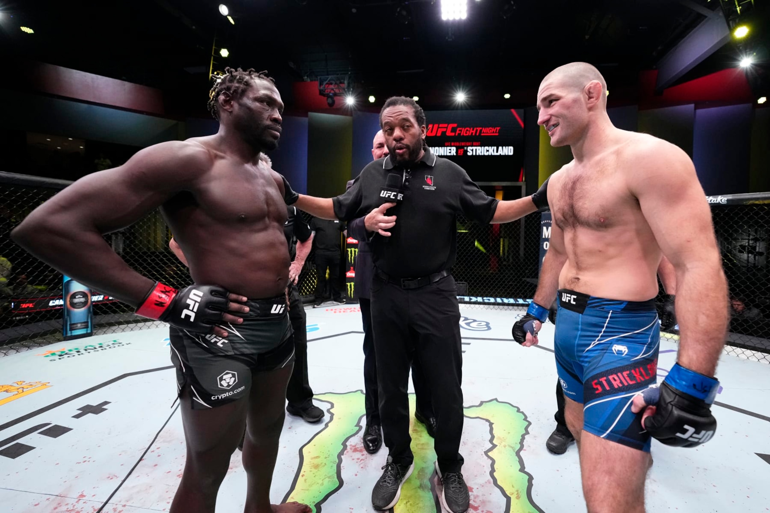LAS VEGAS, NEVADA - DECEMBER 17: (L-R) Opponents Jared Cannonier and Sean Strickland face off prior to their middleweight fight during the UFC Fight Night event at UFC APEX on December 17, 2022 in Las Vegas, Nevada. (Photo by Chris Unger/Zuffa LLC)