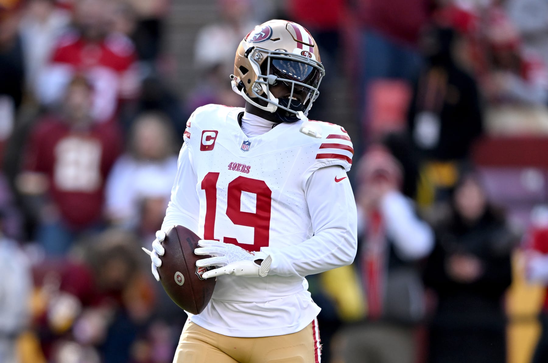 LANDOVER, MARYLAND - DECEMBER 31: Deebo Samuel #19 of the San Francisco 49ers warms up before the game against the Washington Commanders at FedExField on December 31, 2023 in Landover, Maryland. (Photo by G Fiume/Getty Images) LANDOVER, MARYLAND - DECEMBER 31: Deebo Samuel #19 of the San Francisco 49ers warms up before the game against the Washington Commanders at FedExField on December 31, 2023 in Landover, Maryland. (Photo by G Fiume/Getty Images)