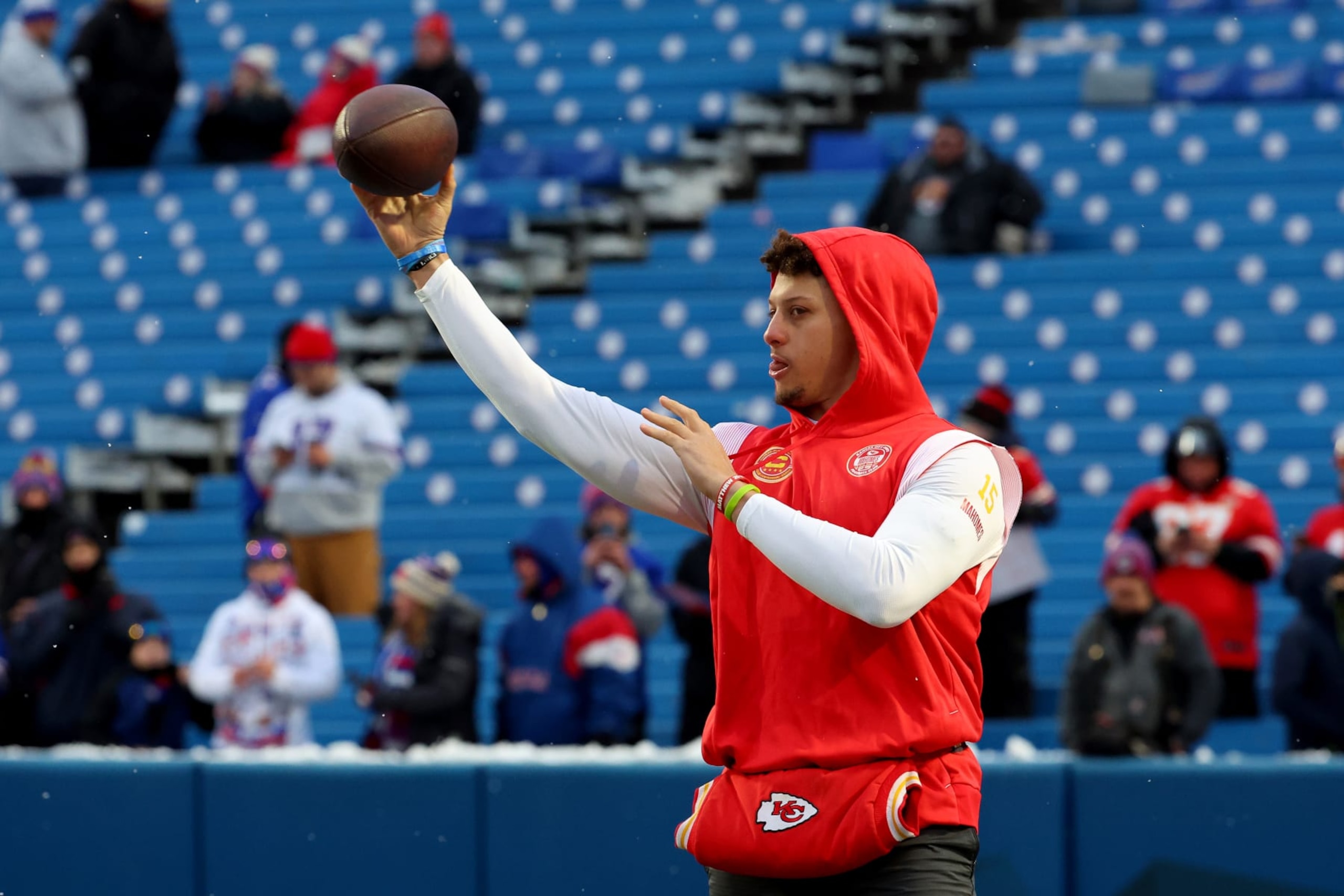 ORCHARD PARK, NEW YORK - JANUARY 21: Patrick Mahomes #15 of the Kansas City Chiefs warms up prior to the AFC Divisional Playoff game against the Buffalo Bills at Highmark Stadium on January 21, 2024 in Orchard Park, New York. (Photo by Timothy T Ludwig/Getty Images)